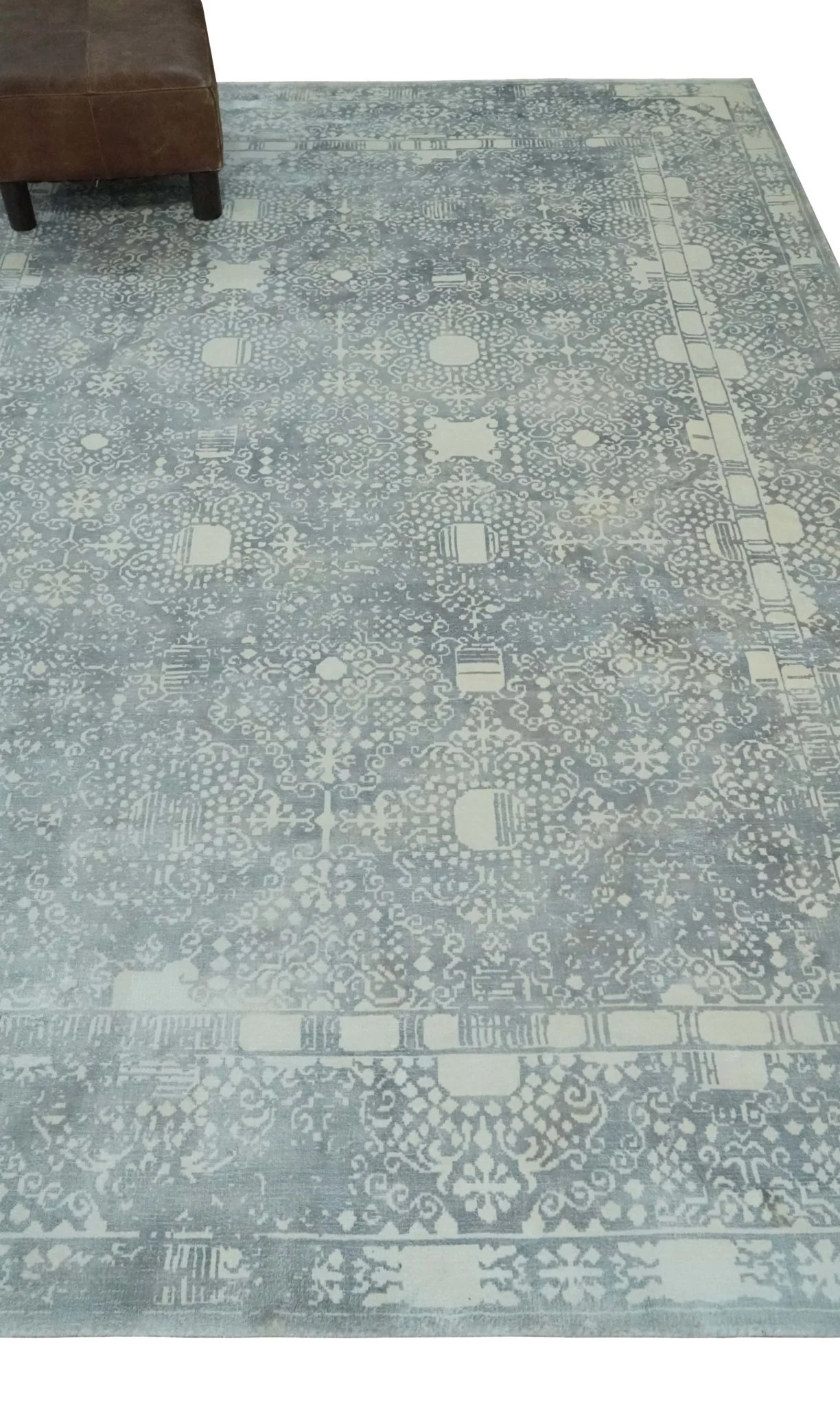 Premium Style Gray and Ivory Traditional Ikat Large design 5.6x8 Hand loom Wool and Viscose Area Rug - Image 4