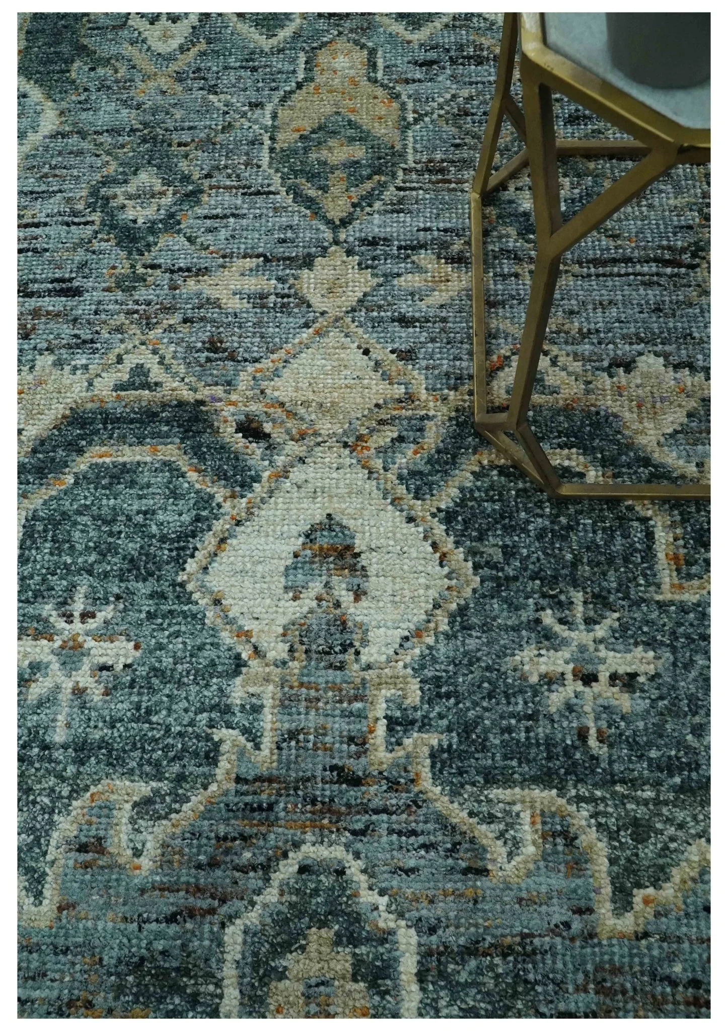 Antique look Gray and Silver 5.6x8.6 Traditional Large Design Hand Knotted wool Rug - Image 2