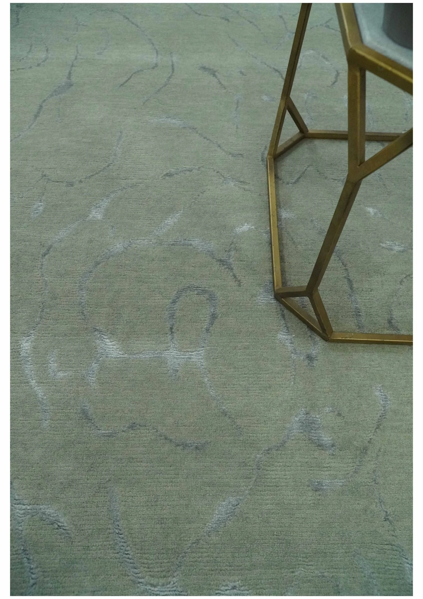 Beige and Silver Modern Abstract Hand loom 6x9 wool and Viscose Area Rug - Image 9