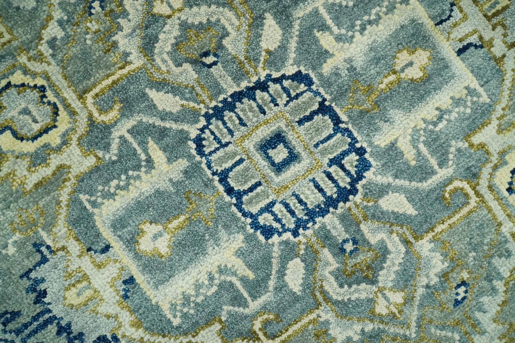 Antique look Gray, Olive and Blue 8x10 Traditional Heriz Hand Knotted wool Rug - Image 4