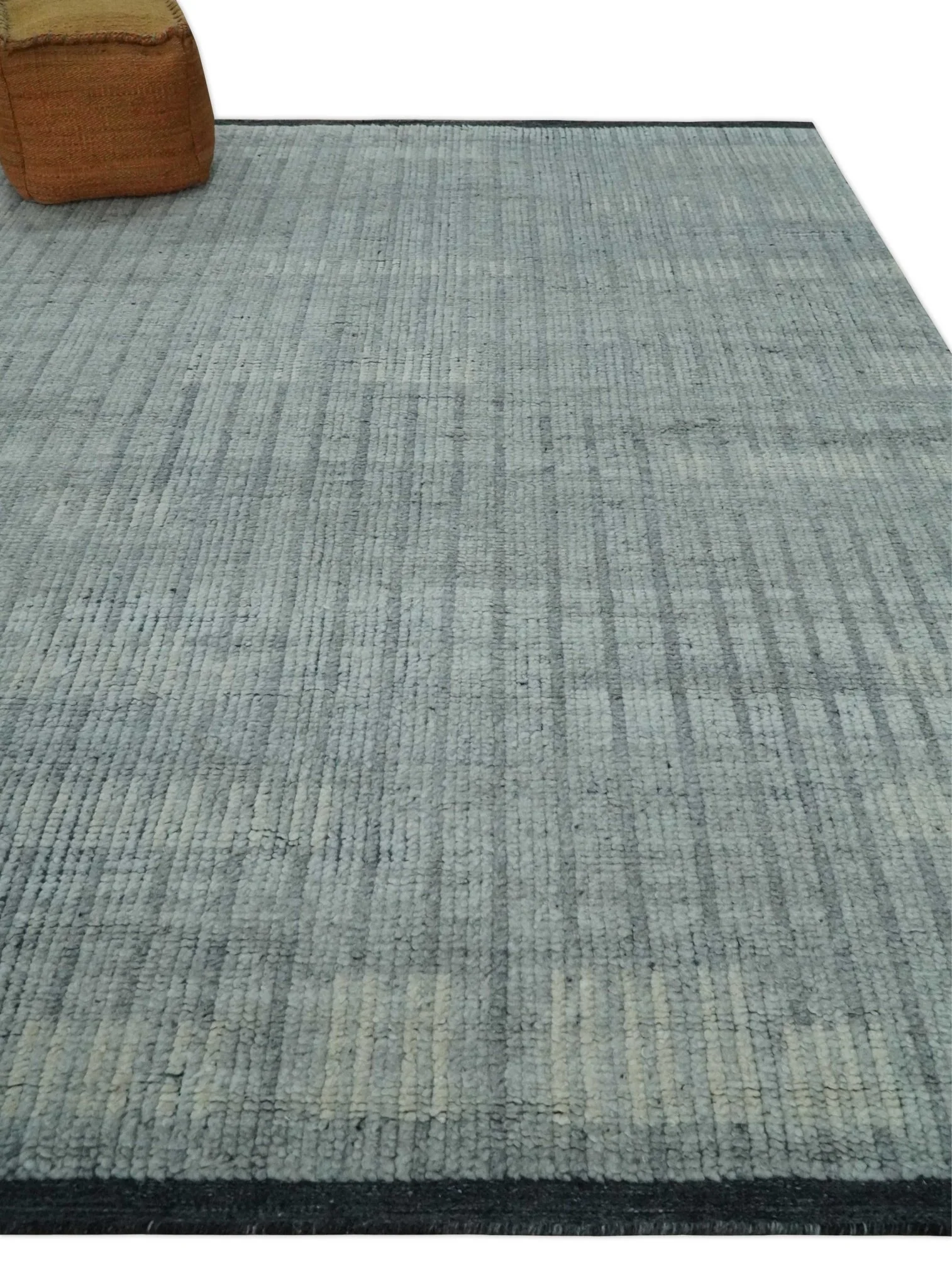 Gray, Silver and Ivory Traditional Hand Knotted 8x10 Wool Area Rug - Image 3