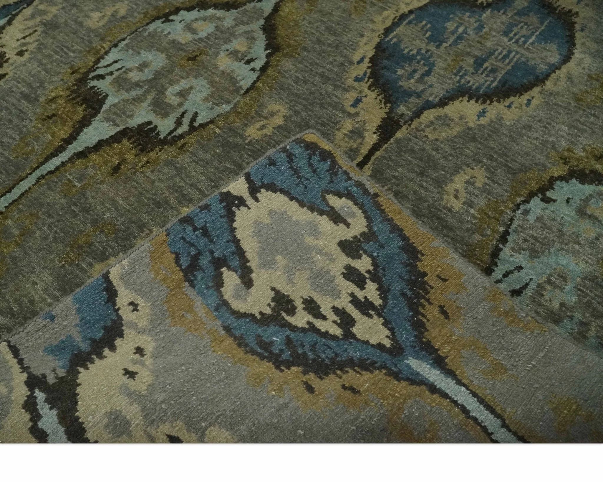 Gray, Teal, Beige and Silver Antique Ikat Design 8x10 wool Area Rug - Image 7