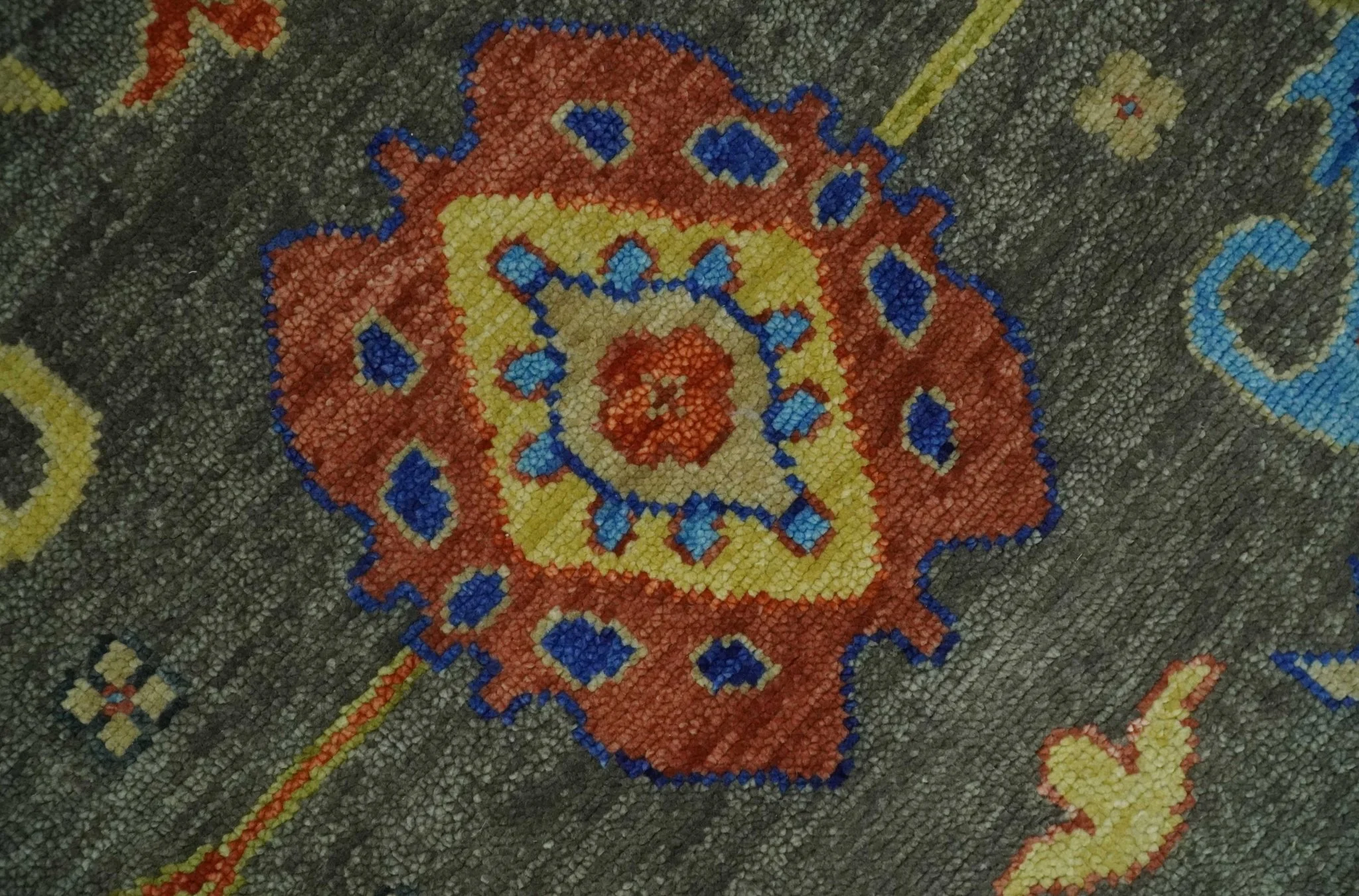 Green and Beige Colorful Wool Hand knotted Traditional Oushak Multi Size wool Area Rug - Image 4