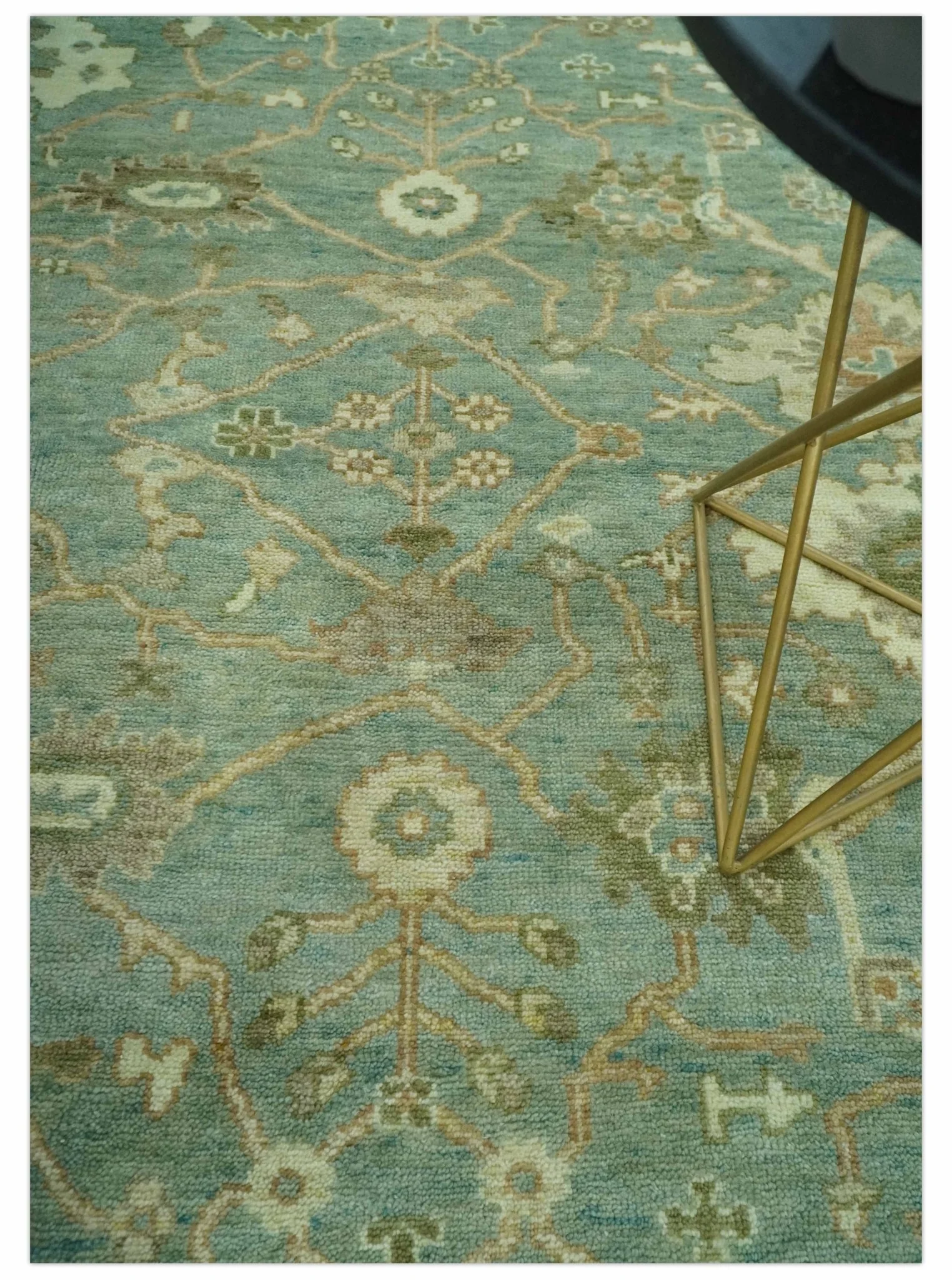 Antique design 8x10 Green and Beige Traditional Oriental Oushak wool area rug - Image 2