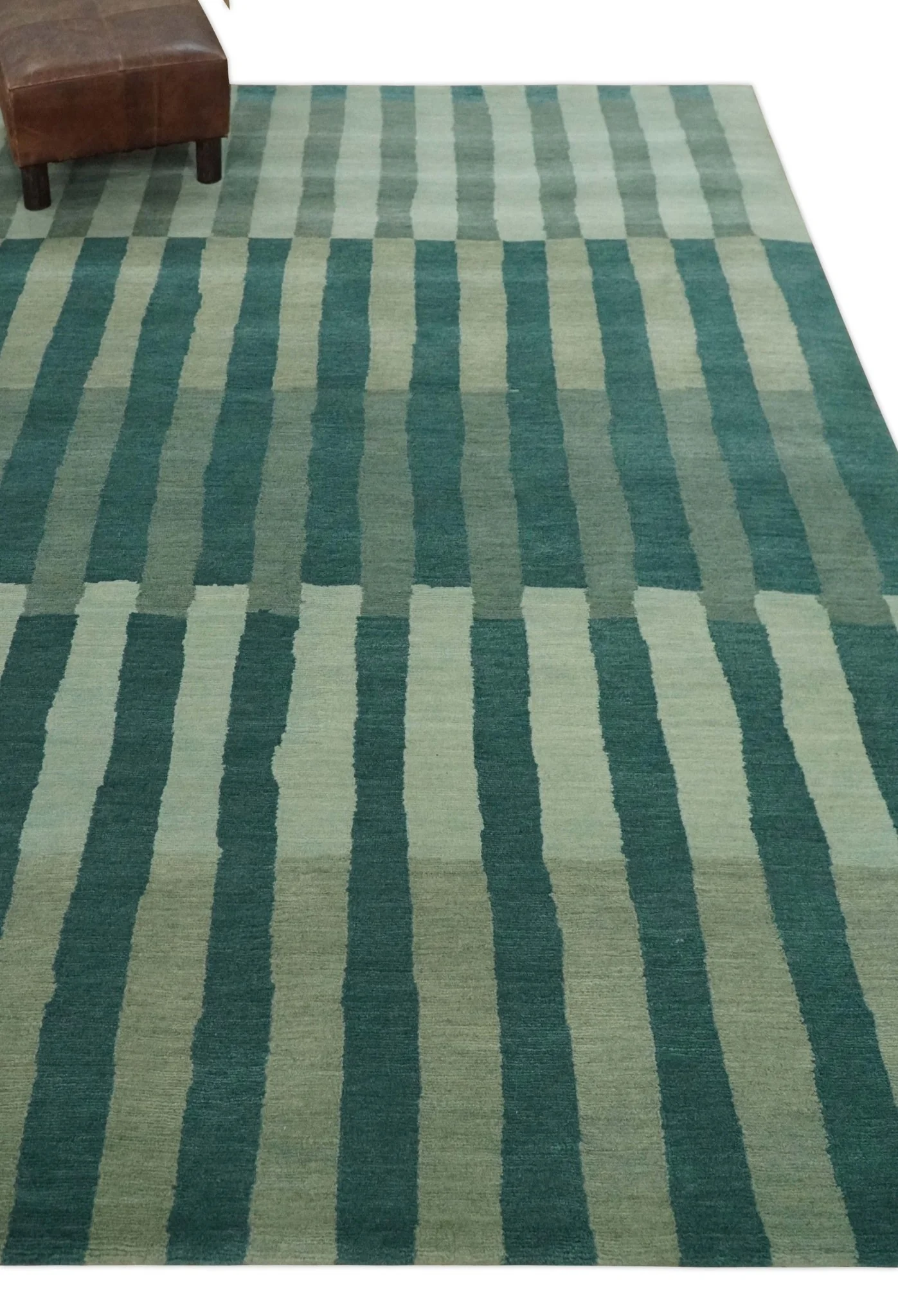 Green, Ivory and Beige Stripes Pattern Hand knotted 5.6x8 wool Area Rug - Image 3