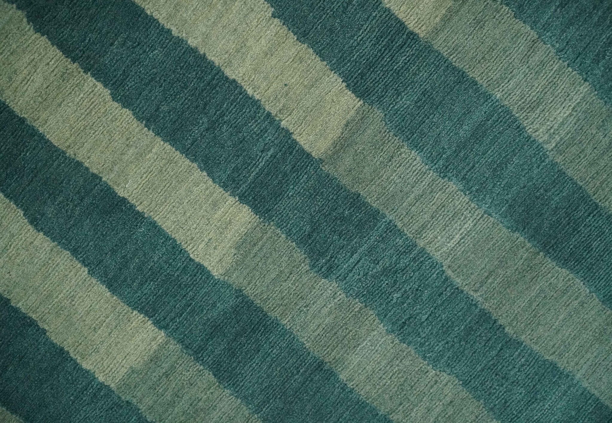 Green, Ivory and Beige Stripes Pattern Hand knotted 5.6x8 wool Area Rug - Image 4