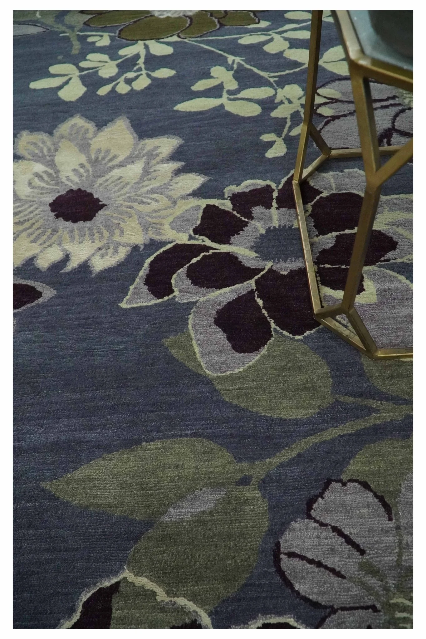 Premium look Green, Ivory, Charcoal and Gray Traditional Floral 4.6x6.6 wool and Art Silk Area Rug - Image 2