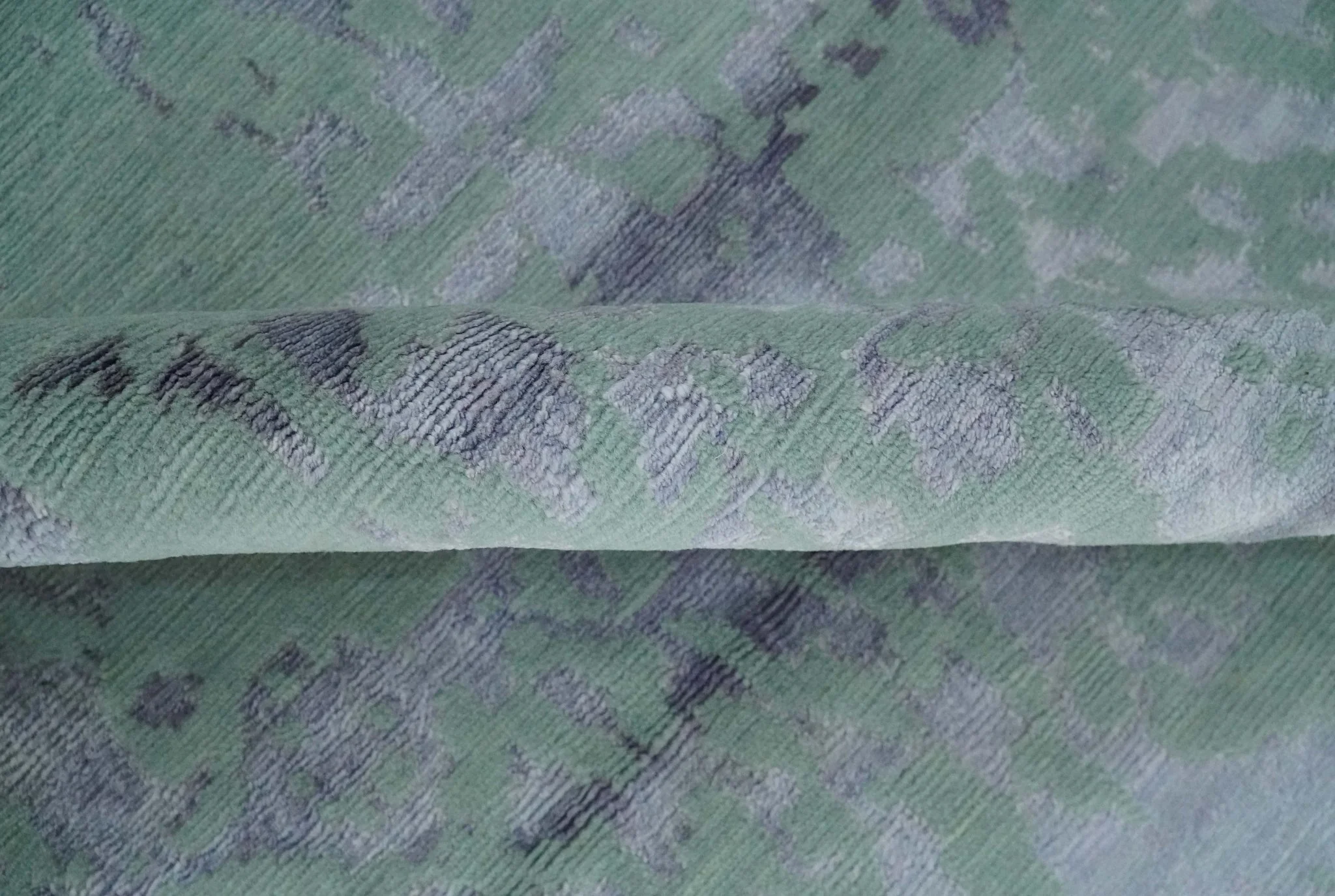 Green, Silver, Gray and Charcoal Modern Abstract Hand knotted 6x9 Wool and Viscose area Rug - Image 6