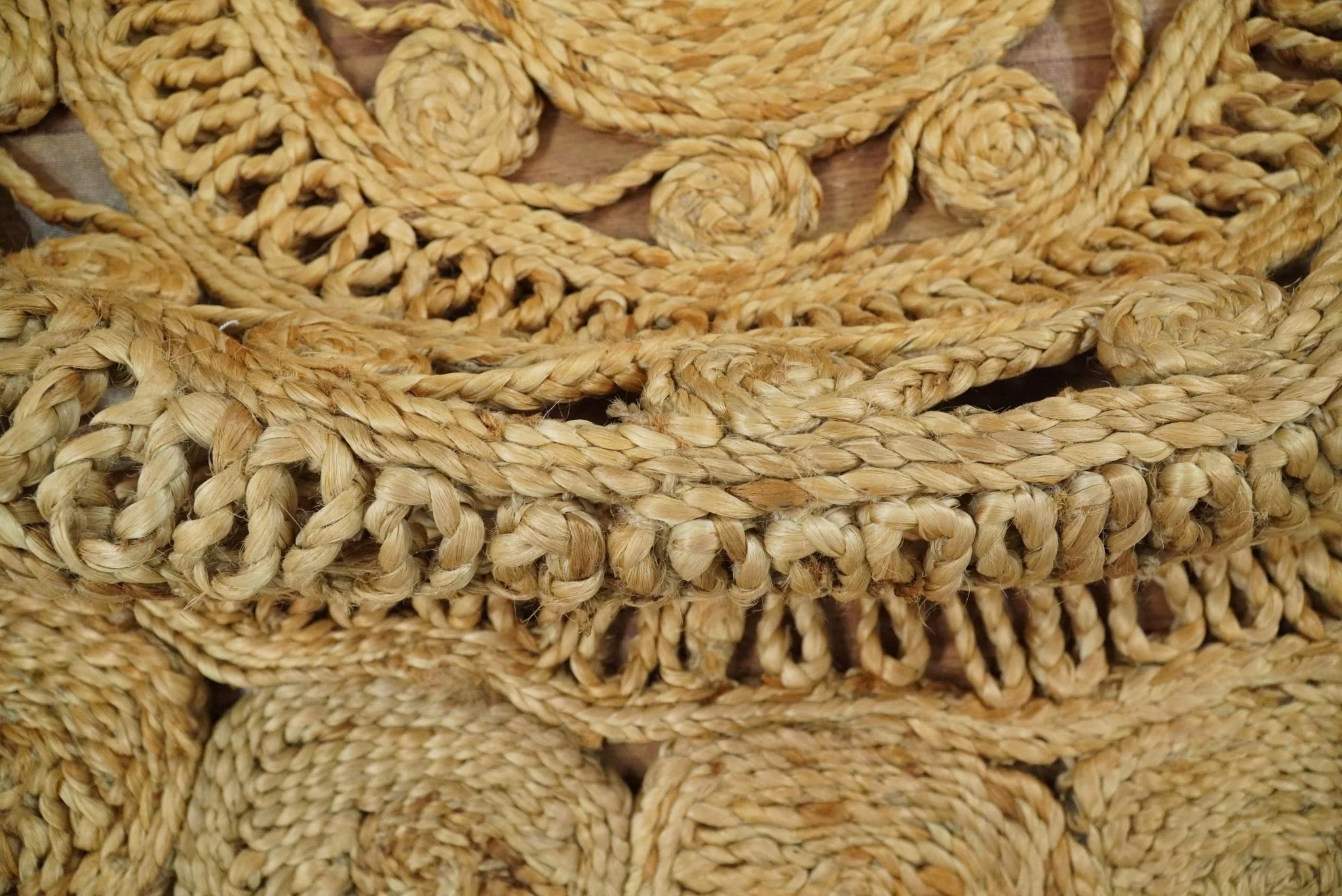 Hand Braided Solid Round Natural Brown Jute Silsal Rug | JR12 - Image 4