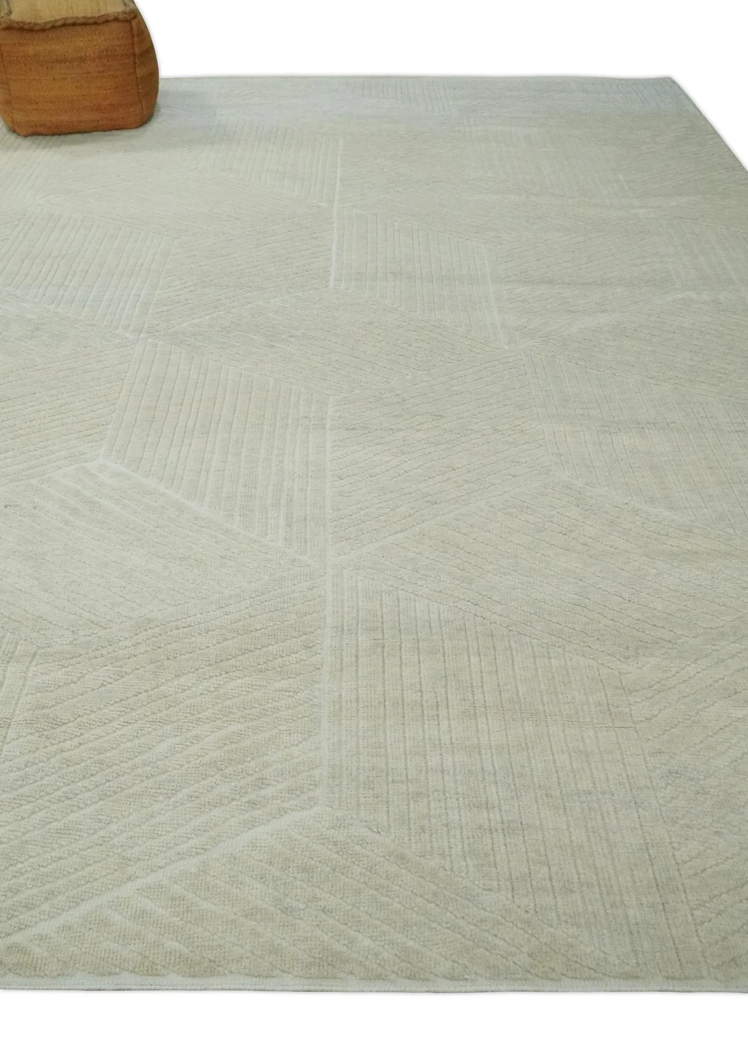Hand carved Beige Geometrical Stripes Pattern Hand Knotted 9x12 Wool Area Rug - Image 3