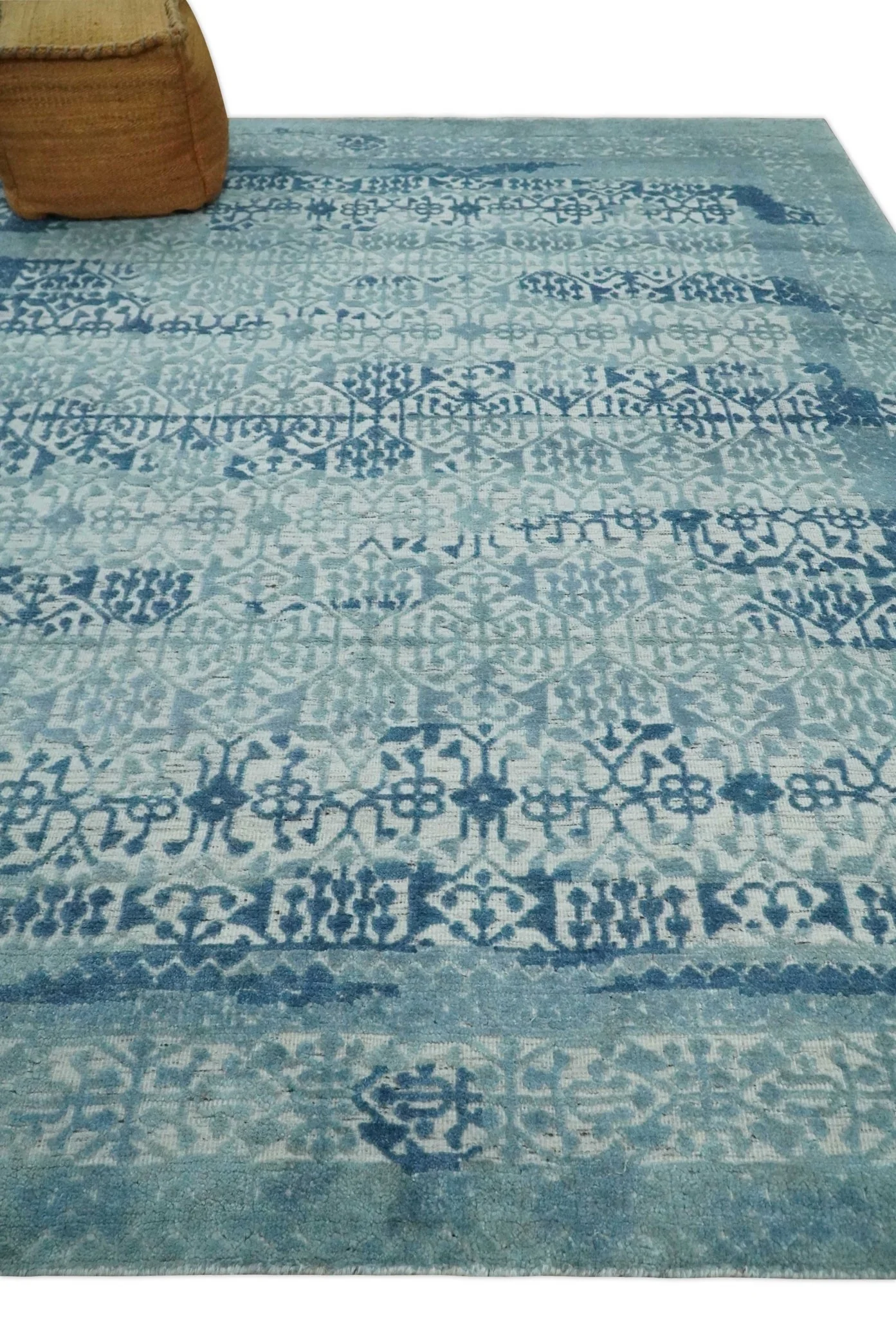 Hand carved Design Blue, Gray and silver Traditional Hand knotted 8x10 wool Area Rug - Image 3