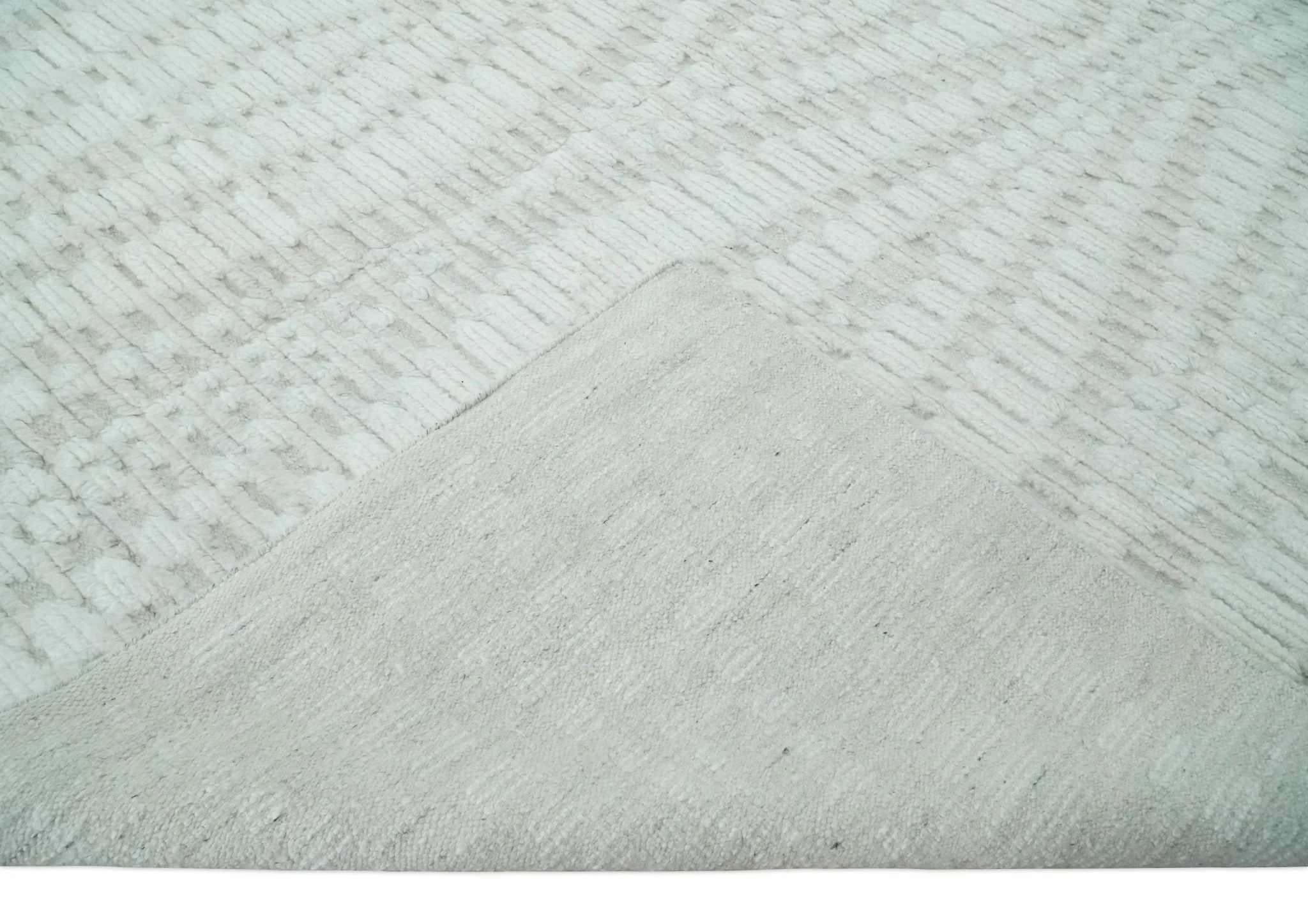 Hand carved Ivory Traditional Geometrical Pattern Hand Knotted 7.10x9.8 Wool Area Rug - Image 5