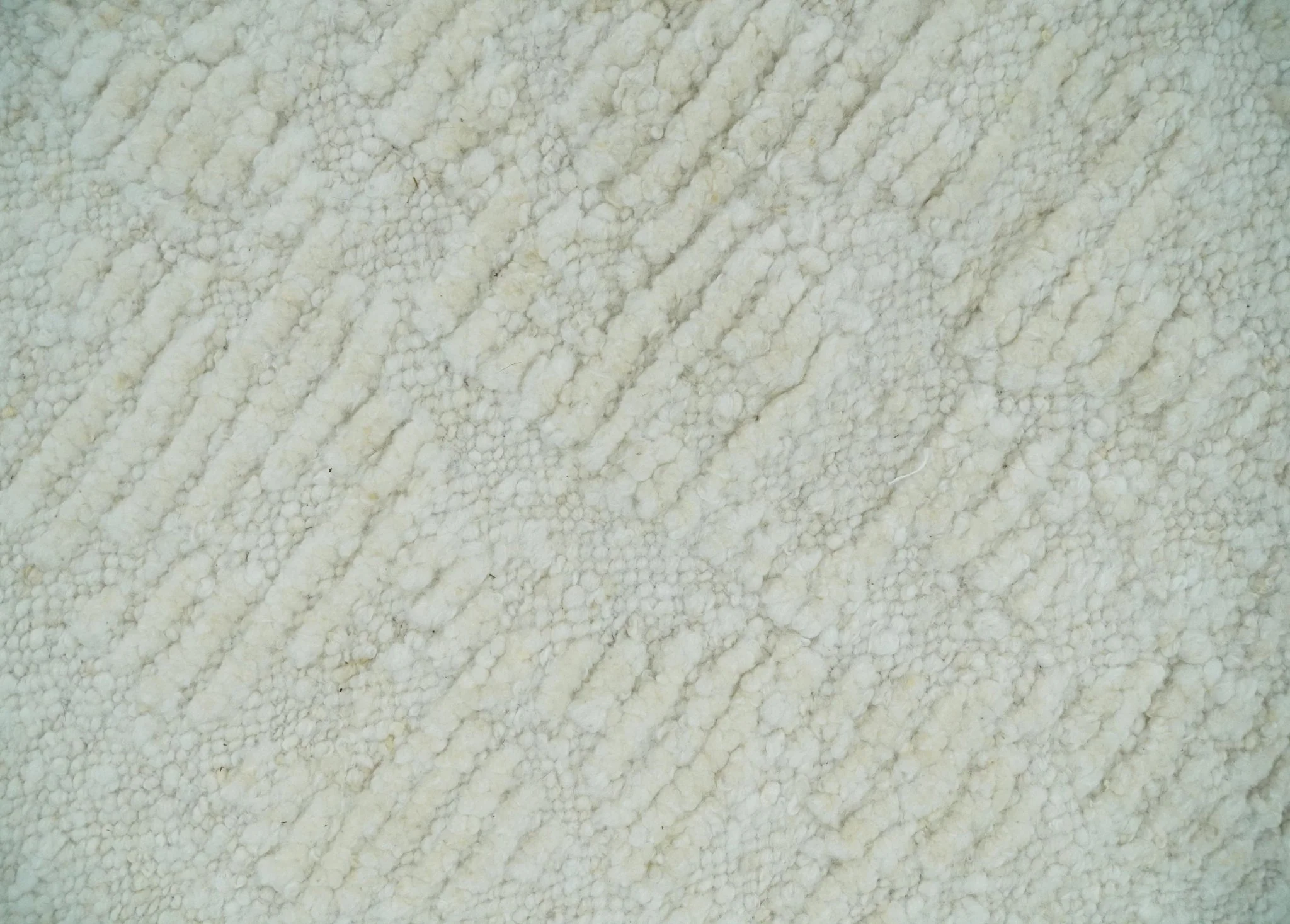 Hand carved Ivory Traditional Hand Knotted 8x10 high low Wool Area Rug - Image 3