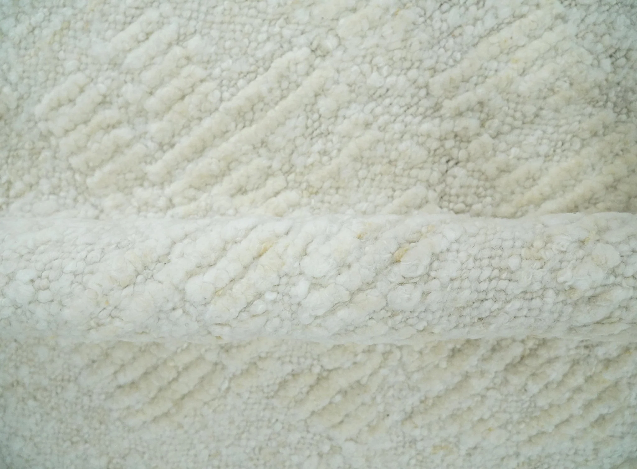 Hand carved Ivory Traditional Hand Knotted 8x10 high low Wool Area Rug - Image 6