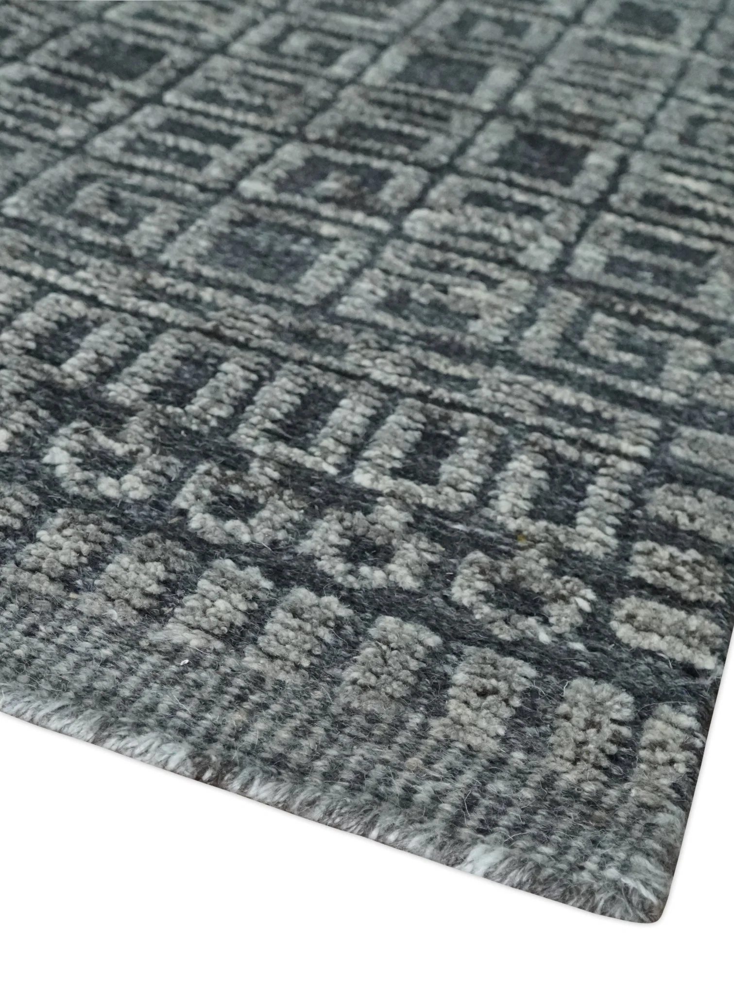 Contemporary Hand carved 8x10 Silver and Charcoal Traditional Geometrical Pattern Hand Knotted Wool Area Rug - Image 5