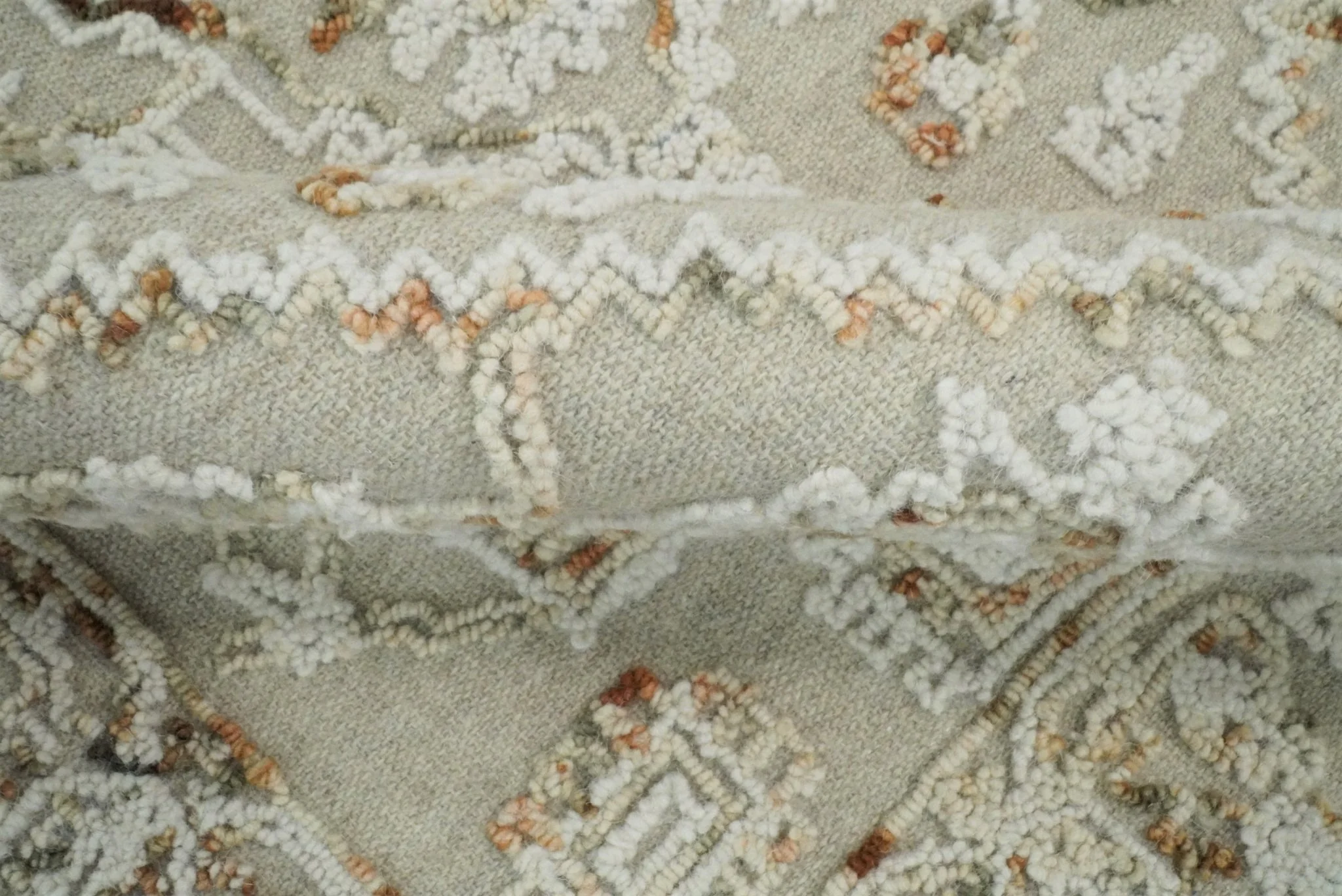 Hand Hooked 5x8 Brown and White Wool Textured Loop Area Rug | GAR3 - Image 6