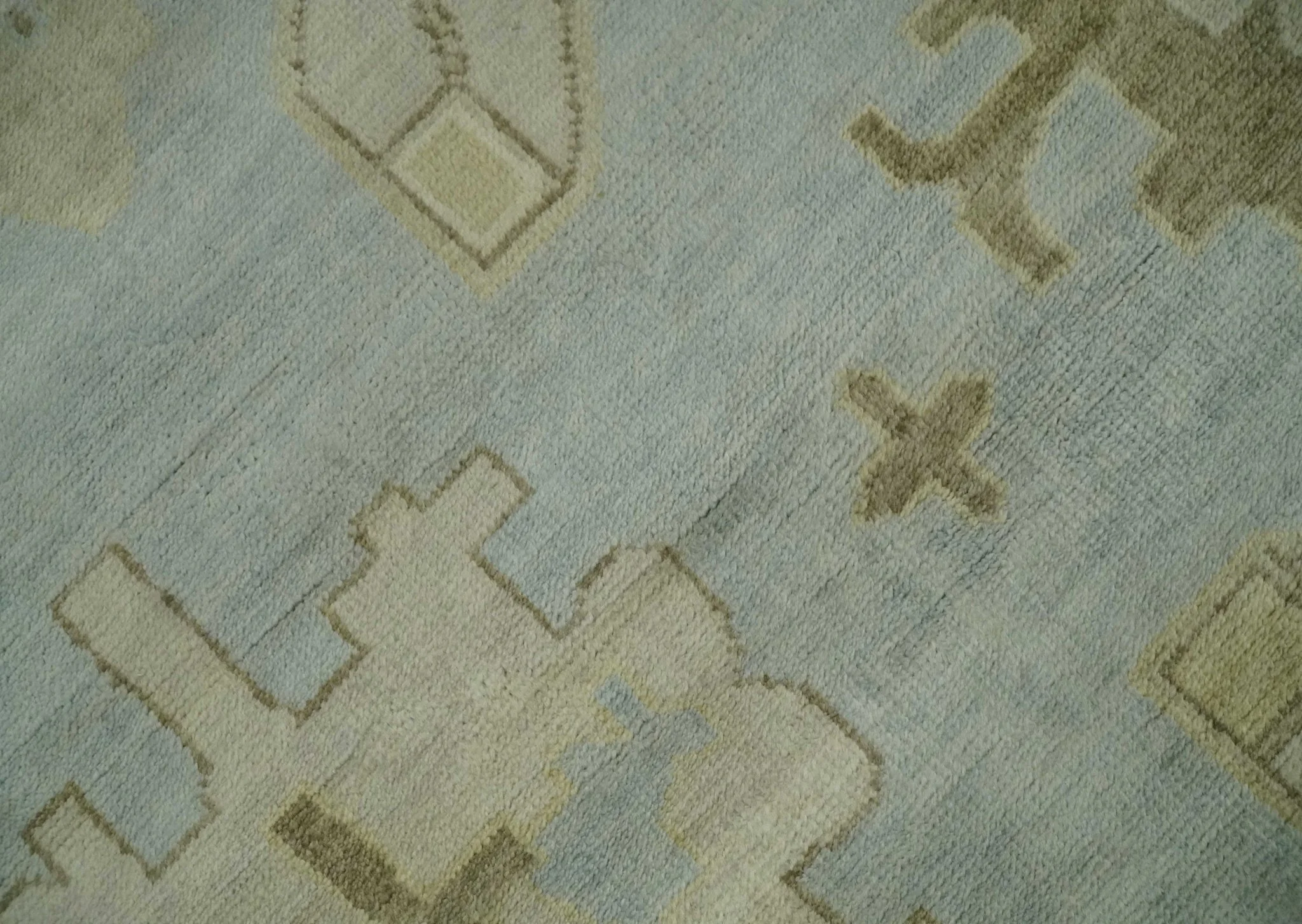 Hand Knotted 10x10 Oriental Oushak Silver and Beige Wool Area Rug - Image 4