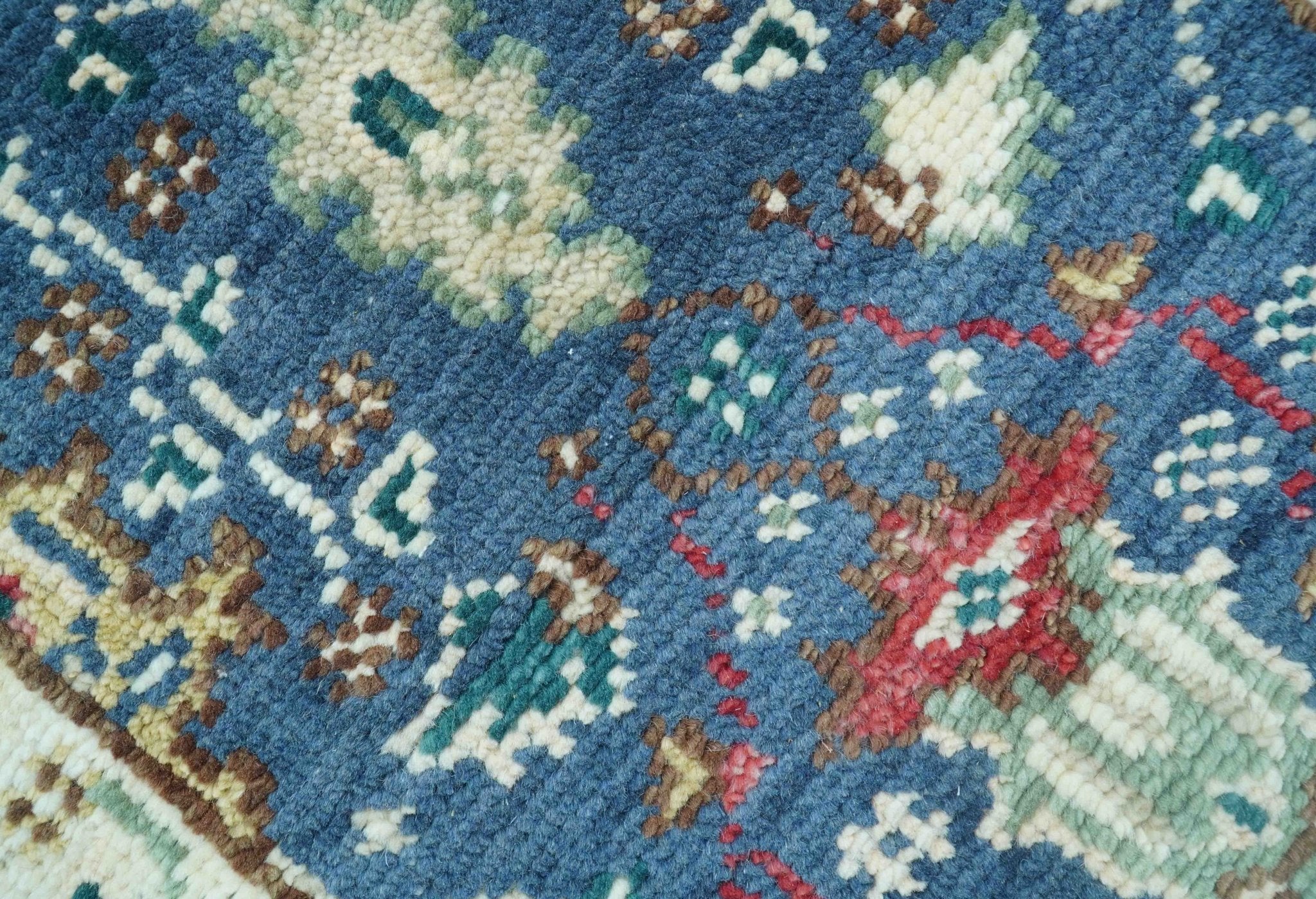 Hand knotted Runner 2.6x8 Blue And Ivory Traditional Design Wool Rug - Image 8