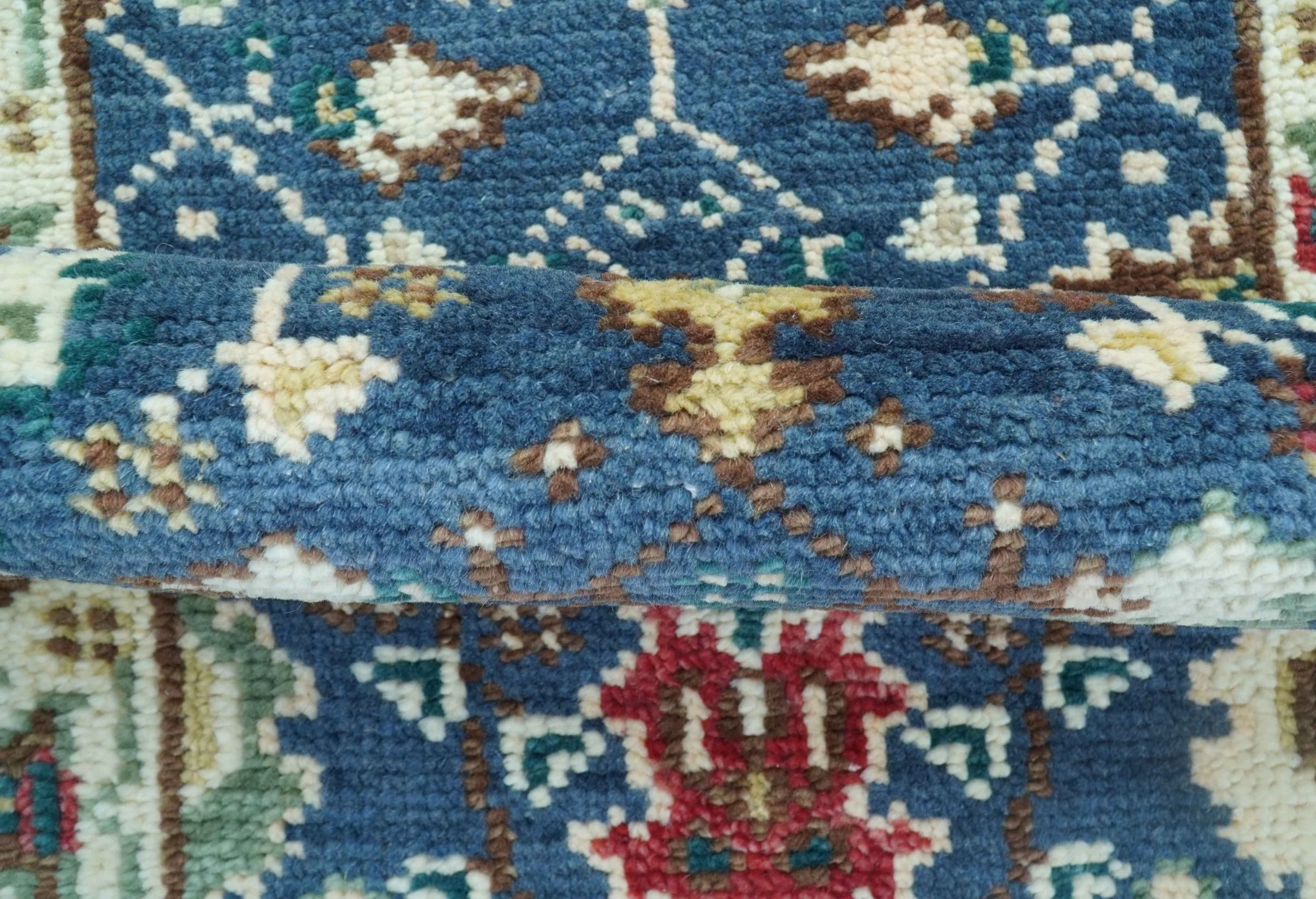 Hand knotted Runner 2.6x8 Blue And Ivory Traditional Design Wool Rug - Image 9