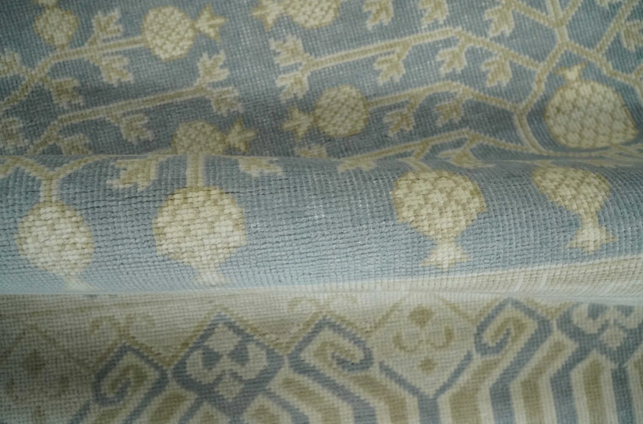 Hand Knotted 3x3 Gray, Ivory and Beige Traditional Low Pile Wool Rug, Bedside Rug | N35033 - Image 4
