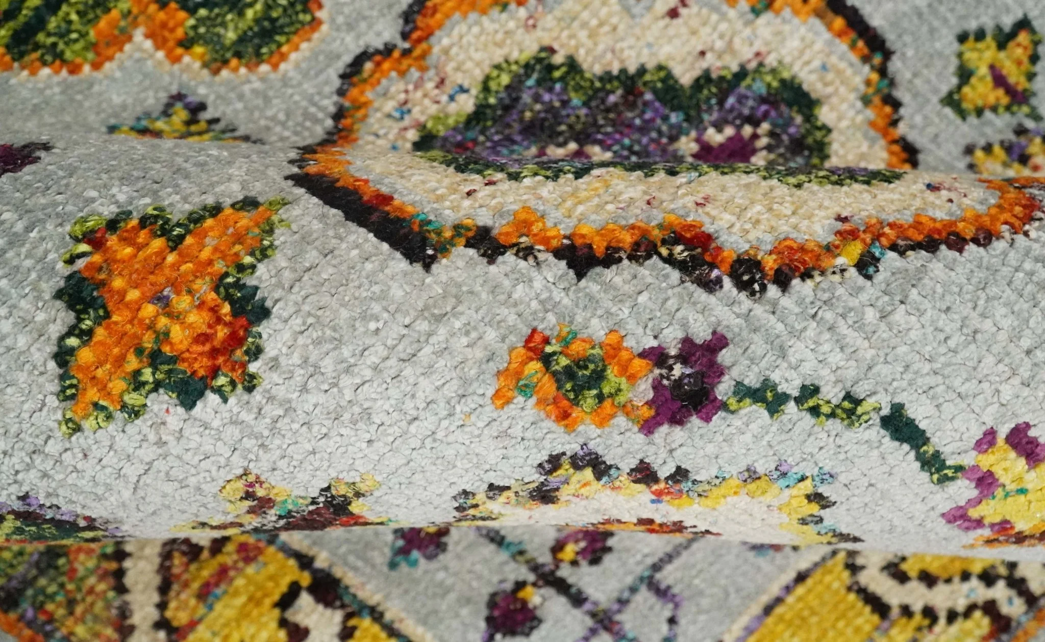 Hand Knotted 4x6 Silver, Mustard and Gold Persian Oushak made of Recycled Silk Area Rug | OP65 - Image 7