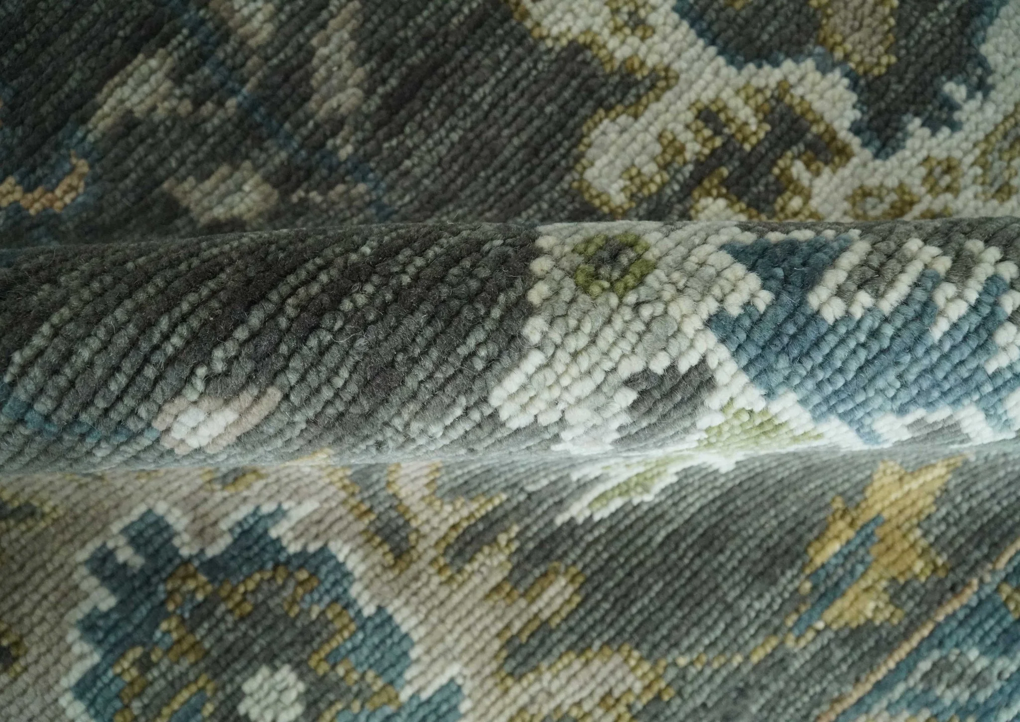 Custom Made Hand Knotted Green and Ivory Traditional Oushak Wool Rug - Image 6