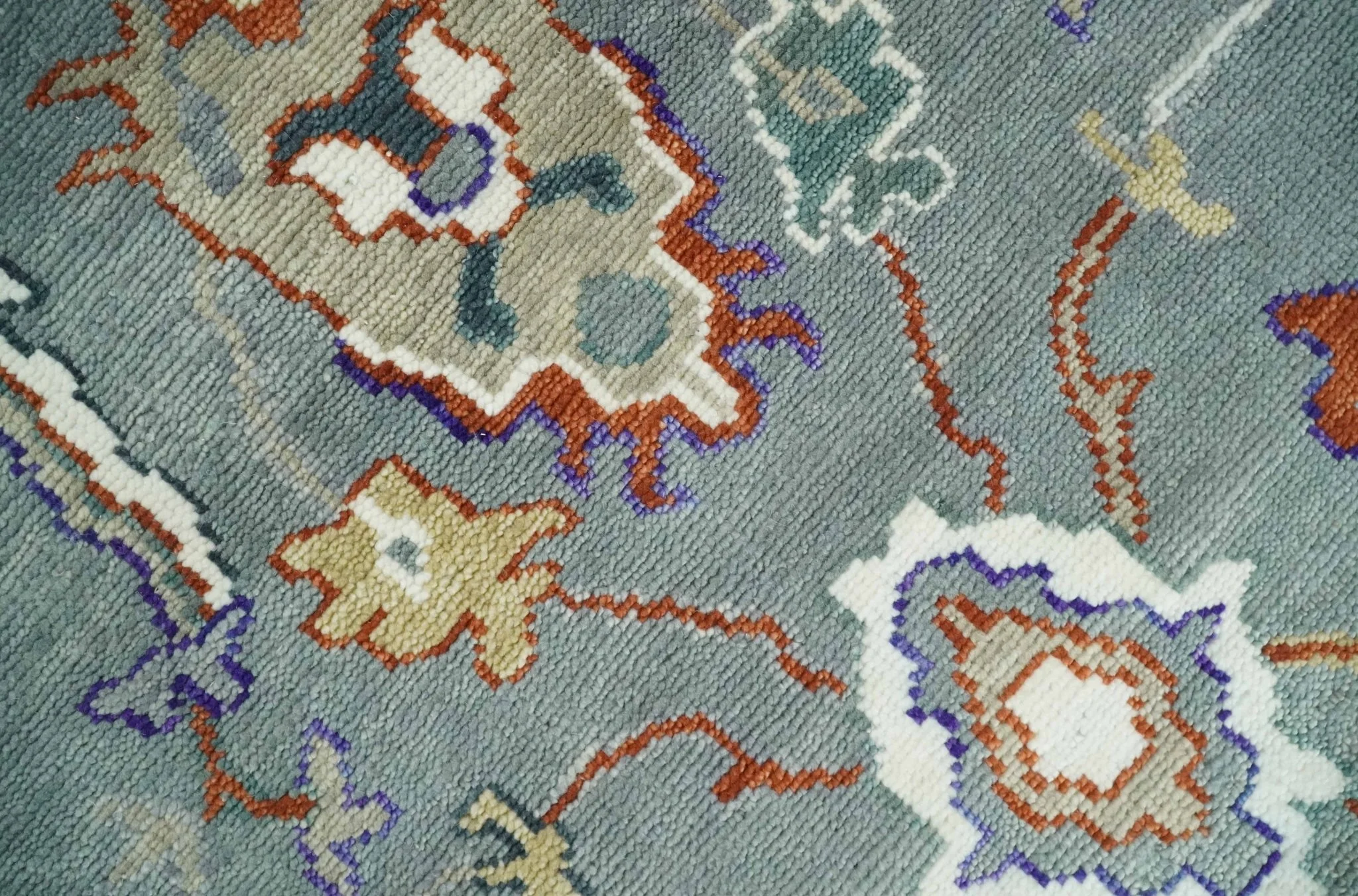 Hand Knotted Gray and Ivory Traditional Oriental Oushak Wool Area Rug - Image 11