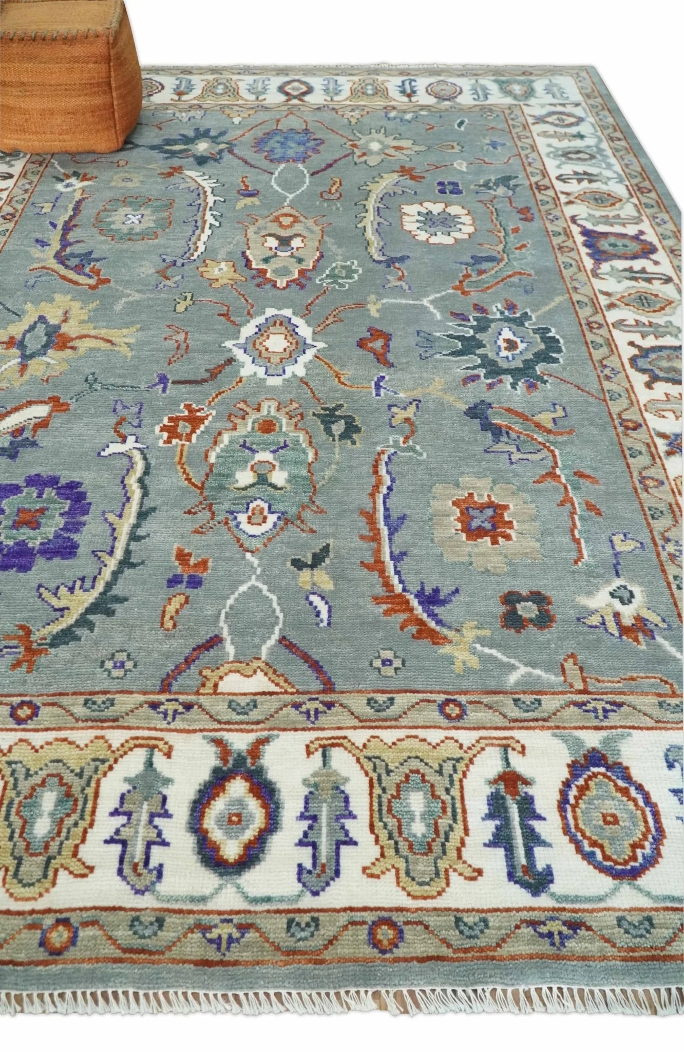 Hand Knotted Gray and Ivory Traditional Oriental Oushak Wool Area Rug - Image 3