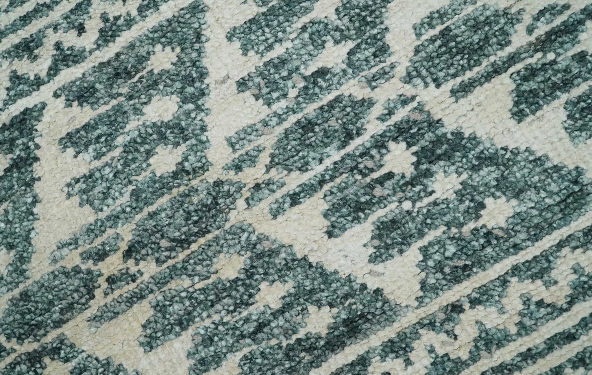 Hand Knotted 5x8 Ivory and Teal Modern Persian Style Contemporary Recycled Silk Area Rug | OP113 - Image 2