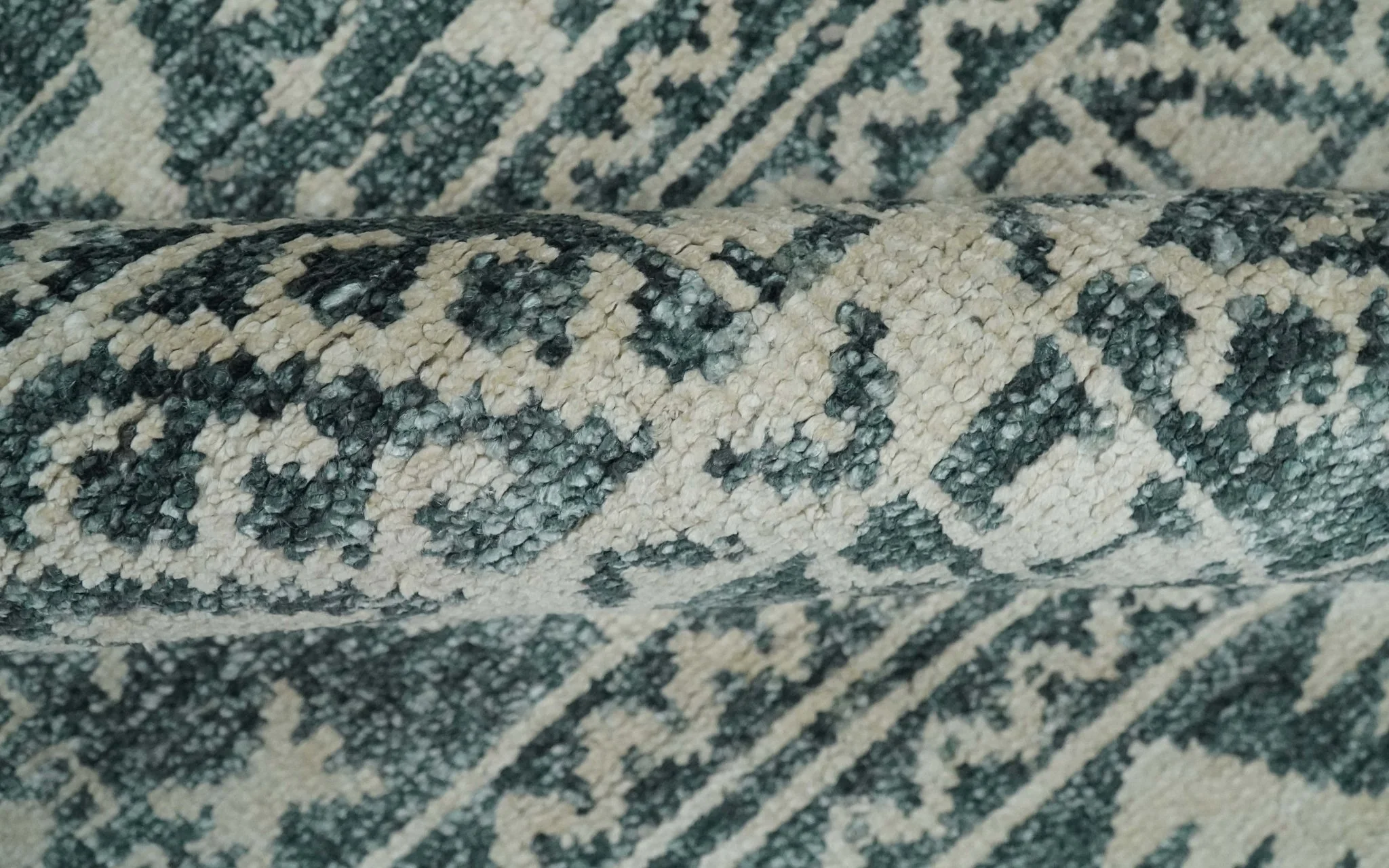 Hand Knotted 5x8 Ivory and Teal Modern Persian Style Contemporary Recycled Silk Area Rug | OP113 - Image 6