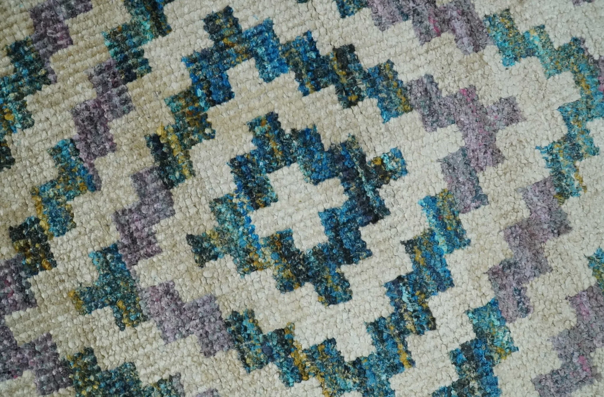 Hand Knotted 5x8 Ivory, Blue and Purple Antique Persian Geometric Style Contemporary Bamboo Silk Area Rug | OP125 - Image 4
