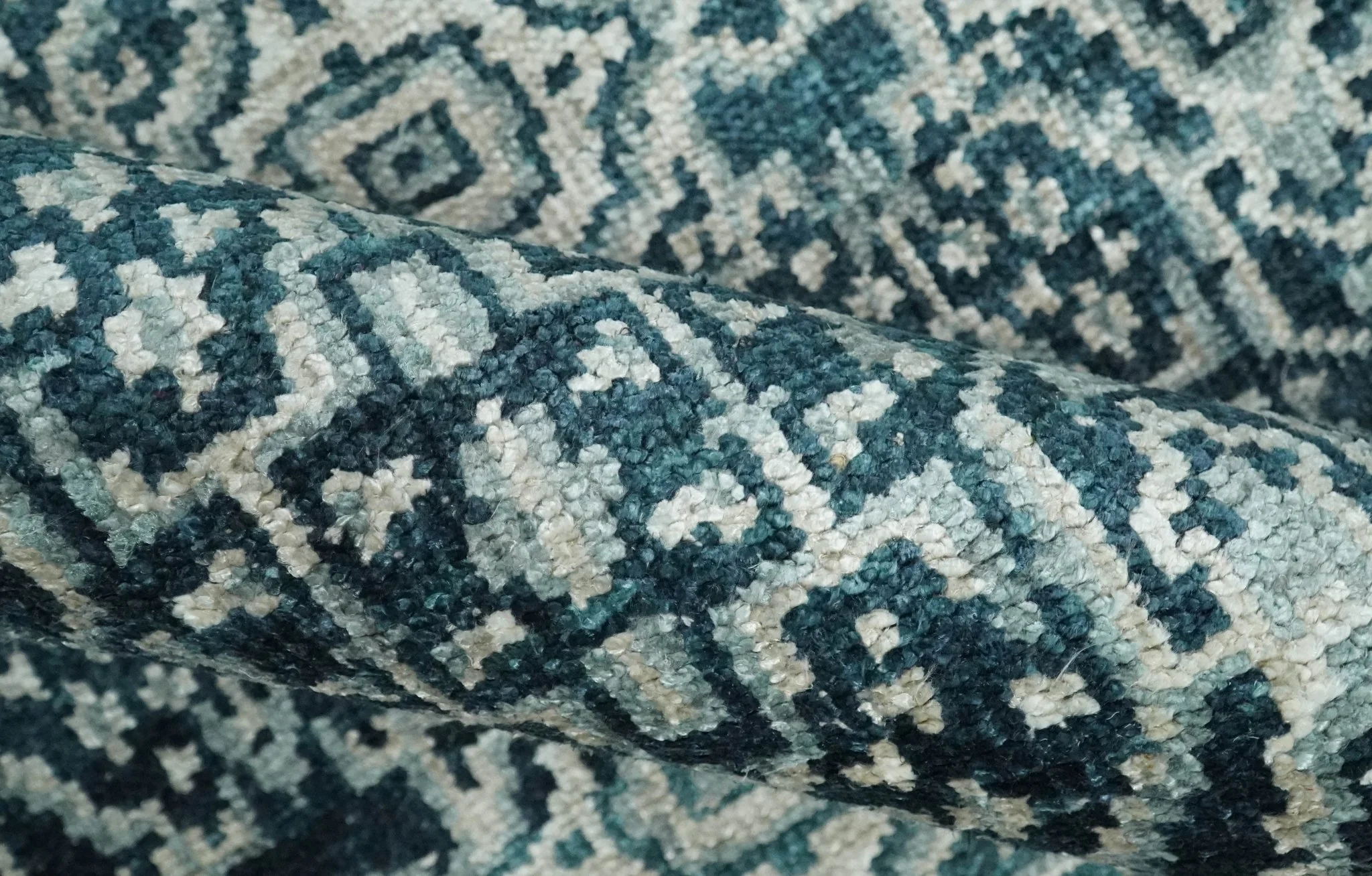 Hand Knotted 5x8 Teal and Ivory Modern Persian Contemporary Southwestern Tribal Trellis Recycled Silk Area Rug | OP97 - Image 6
