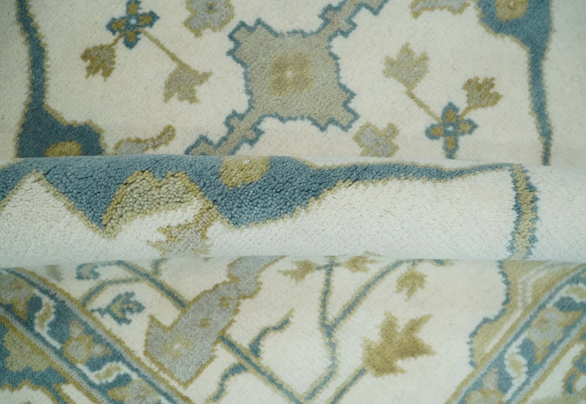 Hand Knotted 6x6 Square Oriental Oushak Ivory, Teal and Beige Wool Area Rug - Image 6