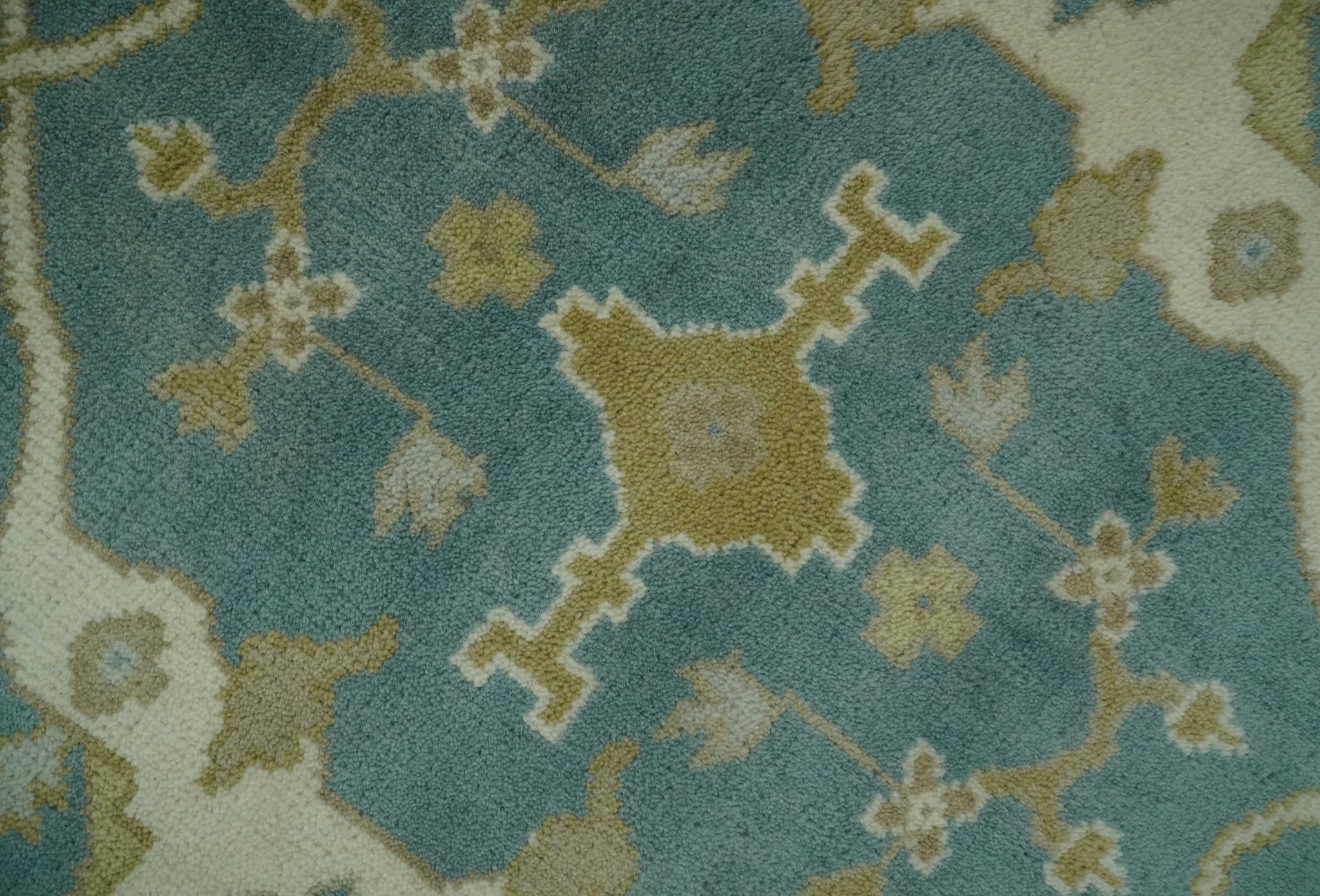 Hand Knotted 6x9 Teal, Ivory and Olive Traditional Oriental Oushak wool rug - Image 4