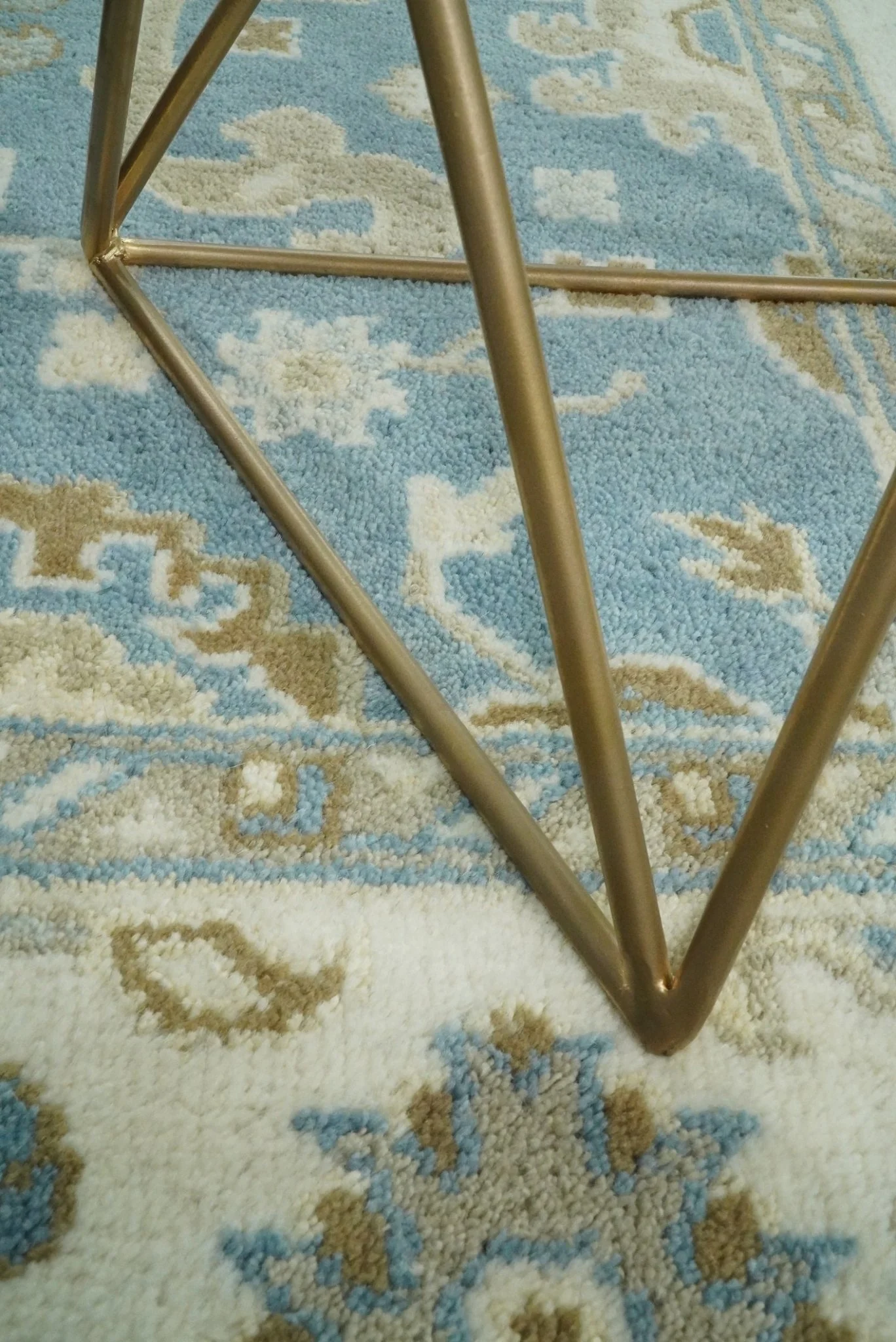 Hand Knotted 6x9 Vintage Oriental Oushak Blue and Beige Wool Area Rug | TRDCP1669 - Image 5