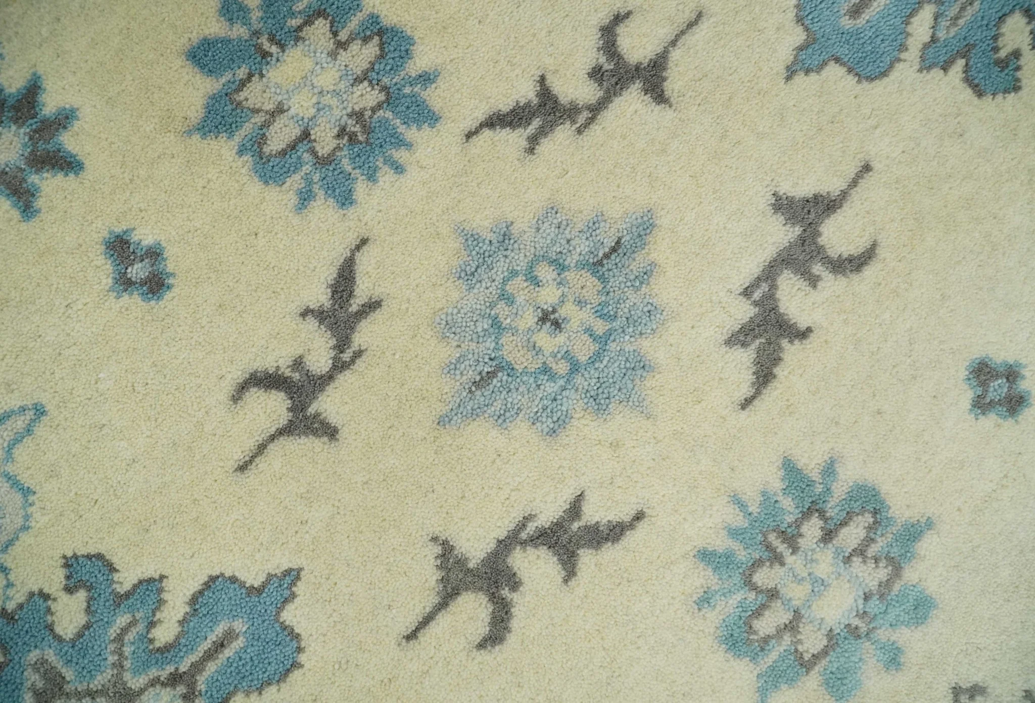 Hand Knotted 8x10 Beige and Blue Antique Oushak Persian Wool Area Rug | TRDCP1147810 - Image 4