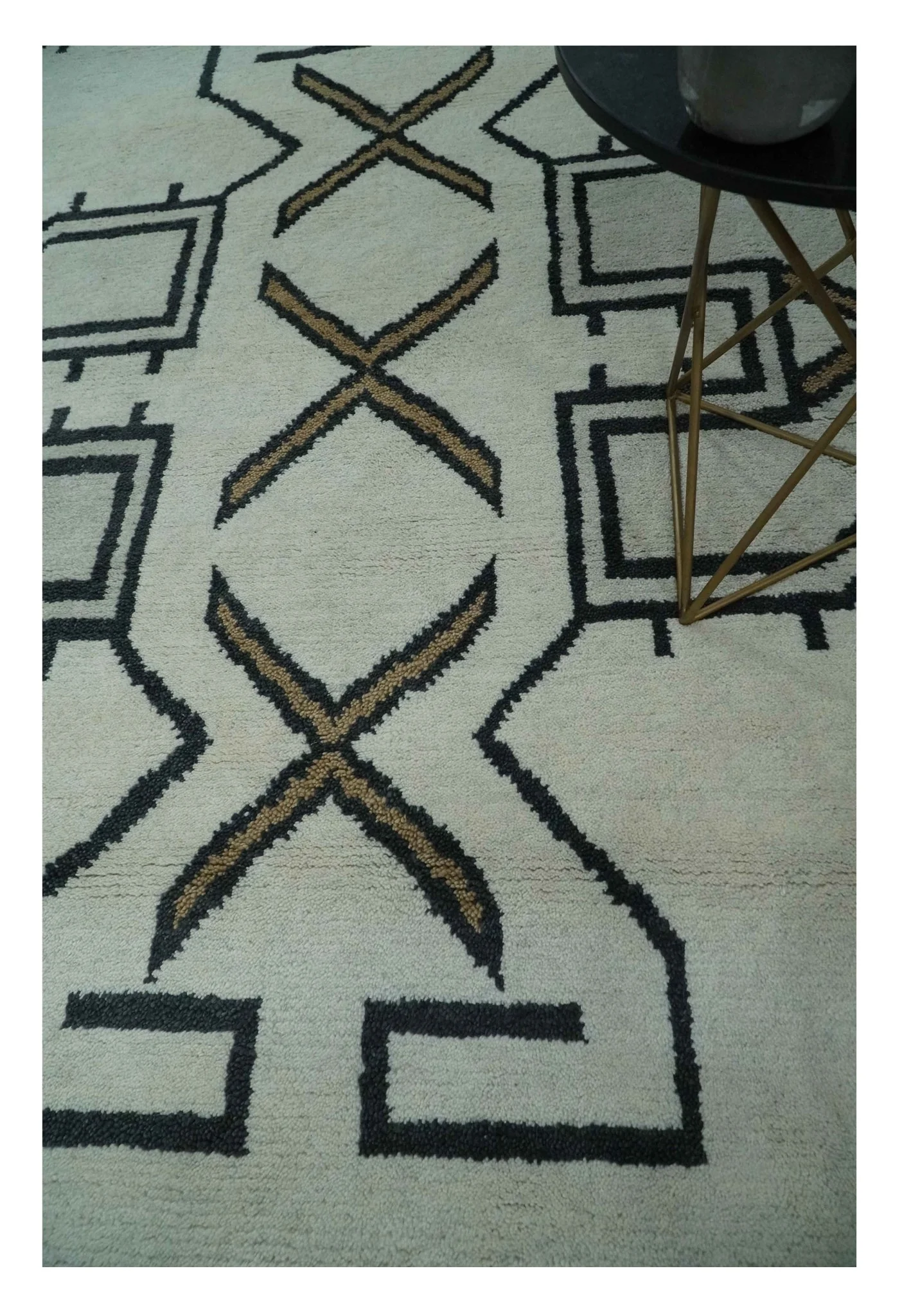 Hand Knotted 8x10 Ivory and Charcoal Wool Traditional Tribal Art Antique South Western Rug |  TRDCP1292810 - Image 2