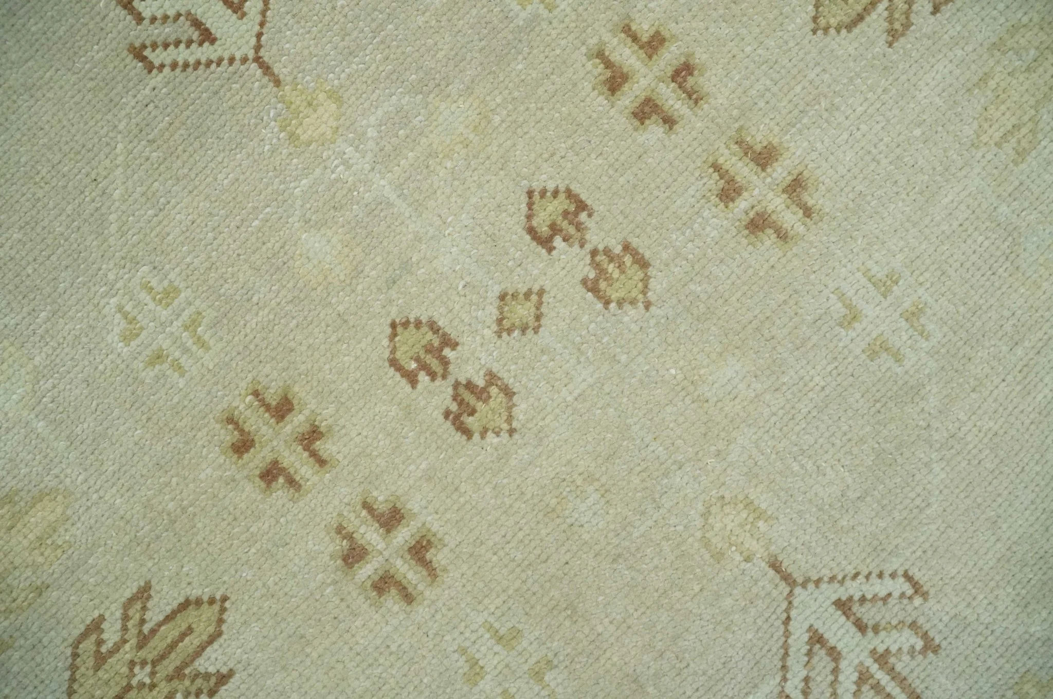 Hand Knotted Oushak 8x10 Beige and Brown Traditional Persian Wool Area Rug | AC32810 - Image 4