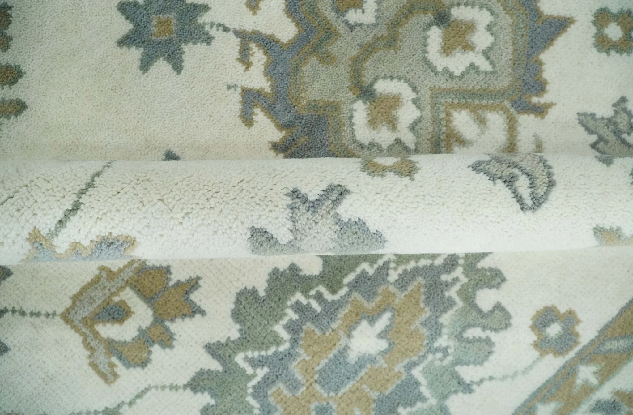 Hand Knotted 8x10 Ivory, Brown and Aqua Antique Oushak Persian Wool Area Rug | TRDCP1172810 - Image 6