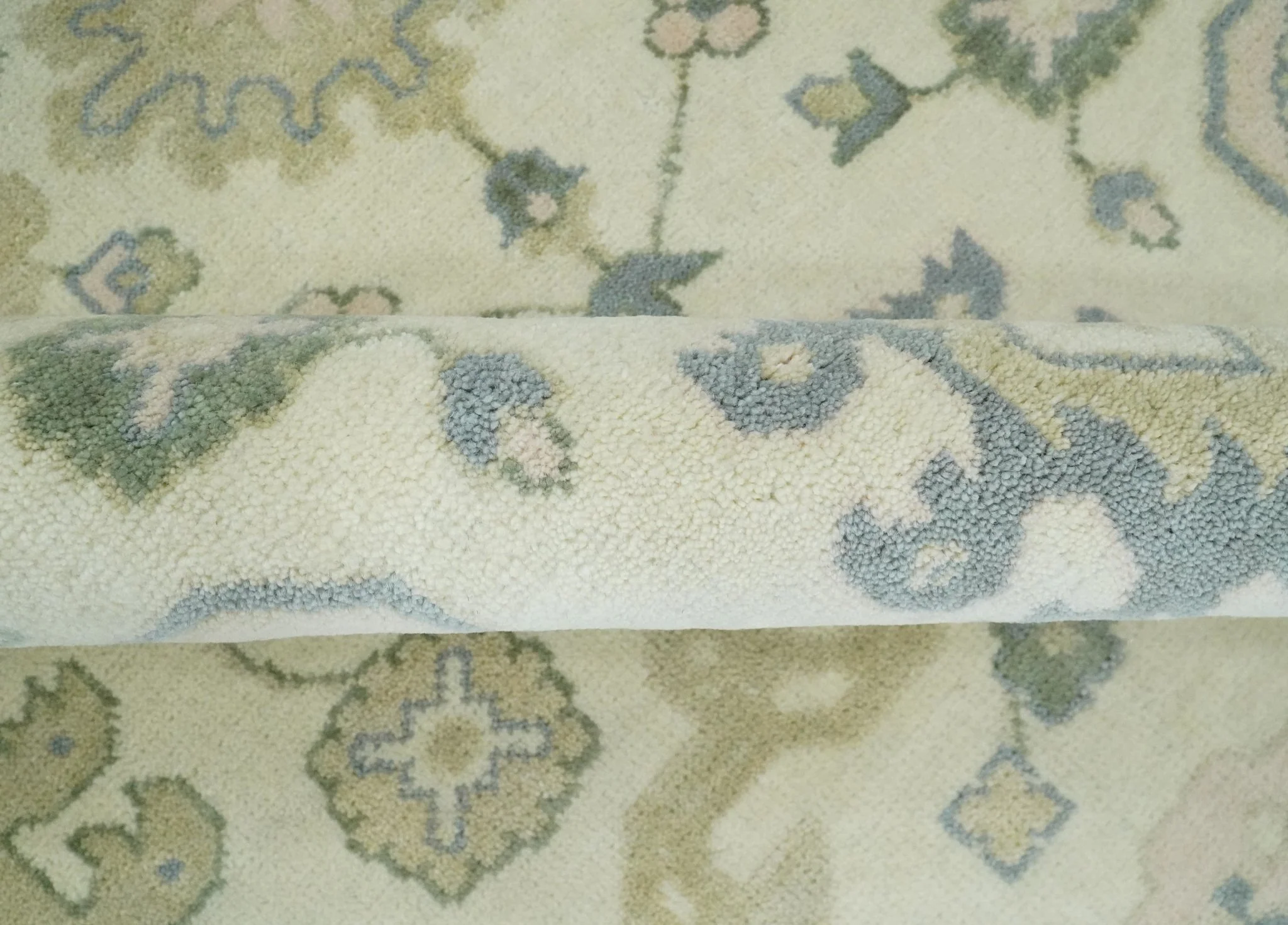 Hand Knotted 8x10 Ivory, Blue and Beige Antique Oushak Persian Wool Area Rug | TRDCP1145810 - Image 7