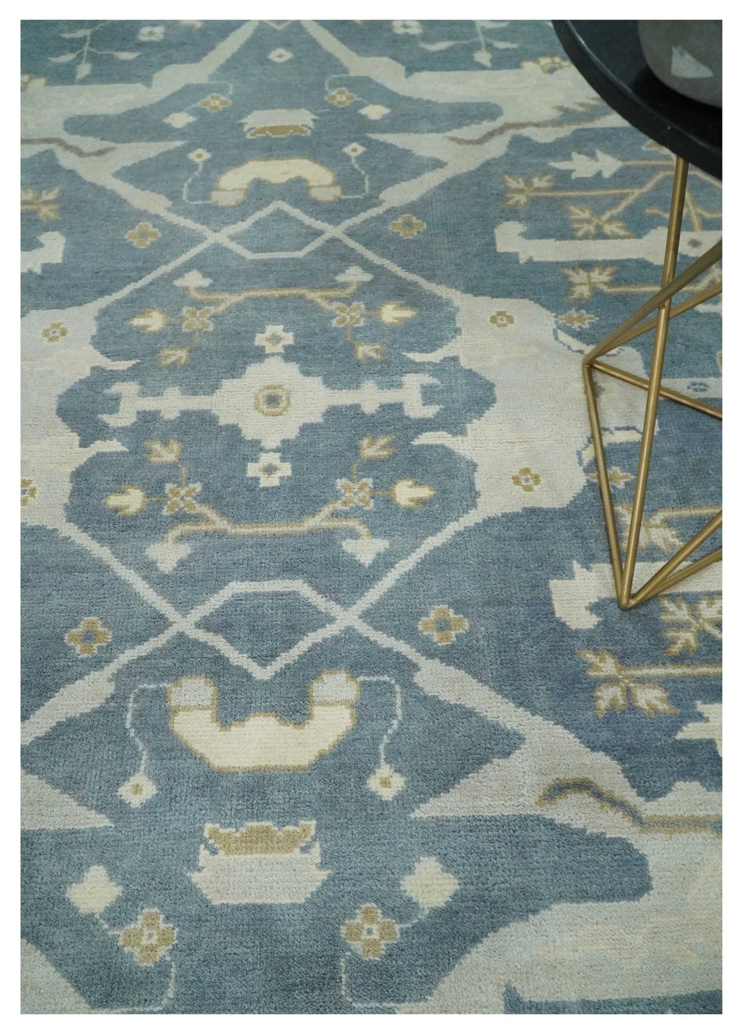 Hand Knotted 8x10 antique style Oriental Oushak Gray, Ivory and Beige Wool Area Rug - Image 2