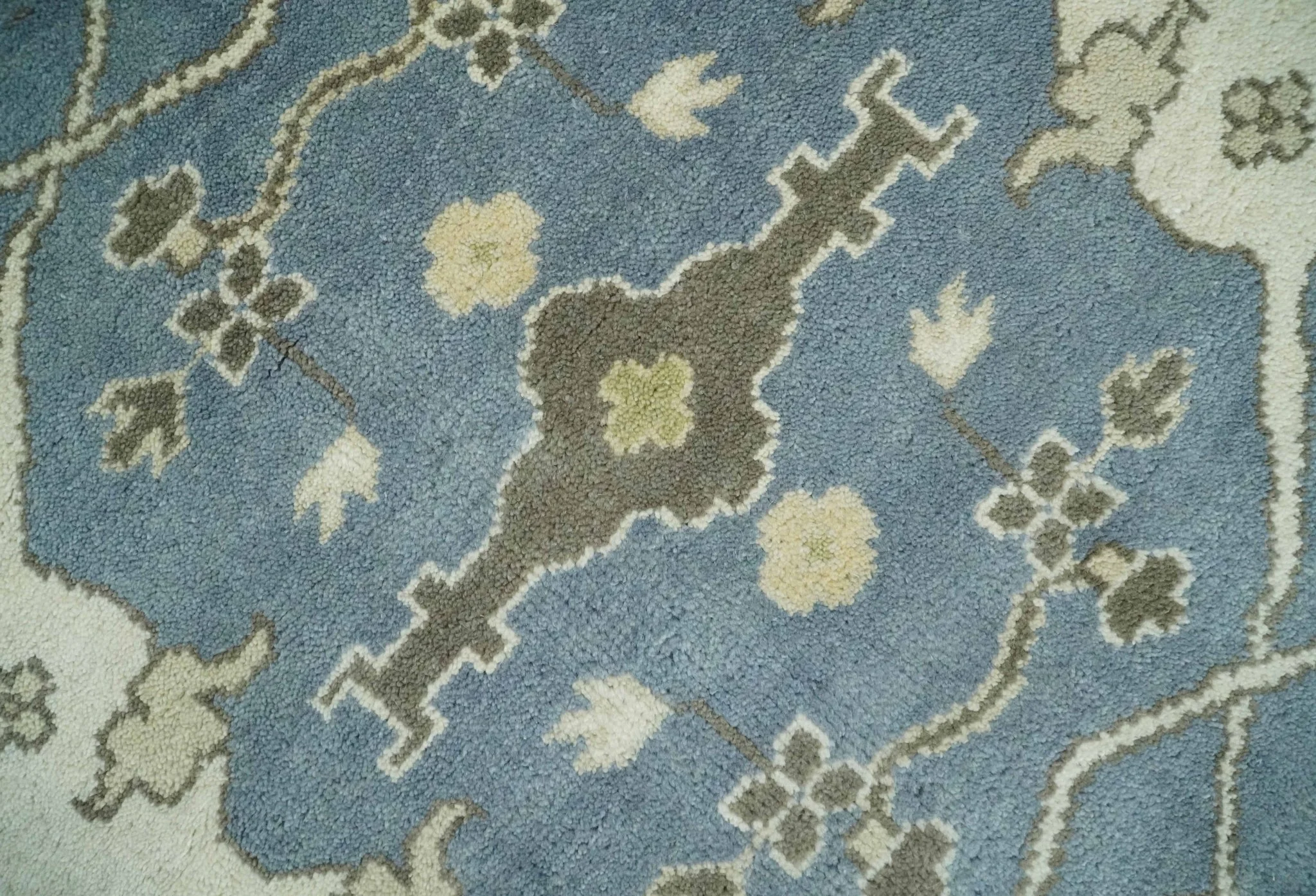 Hand Knotted 8x10 Antique Style Oriental Oushak Gray, Ivory and Beige Wool Area Rug - Image 4