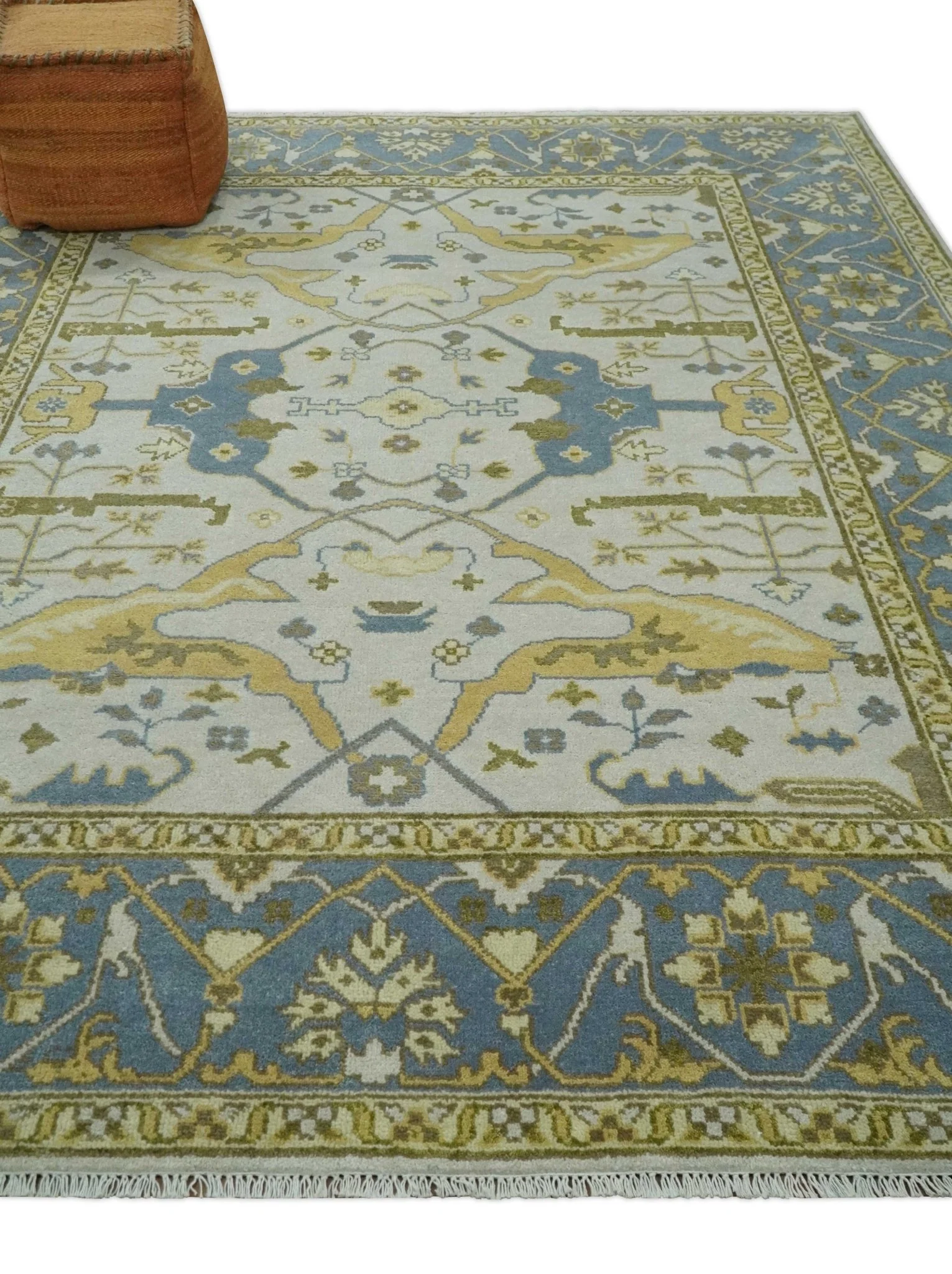 Hand Knotted 8x10 Oriental Oushak Ivory, Beige and Gray Wool Area Rug - Image 3
