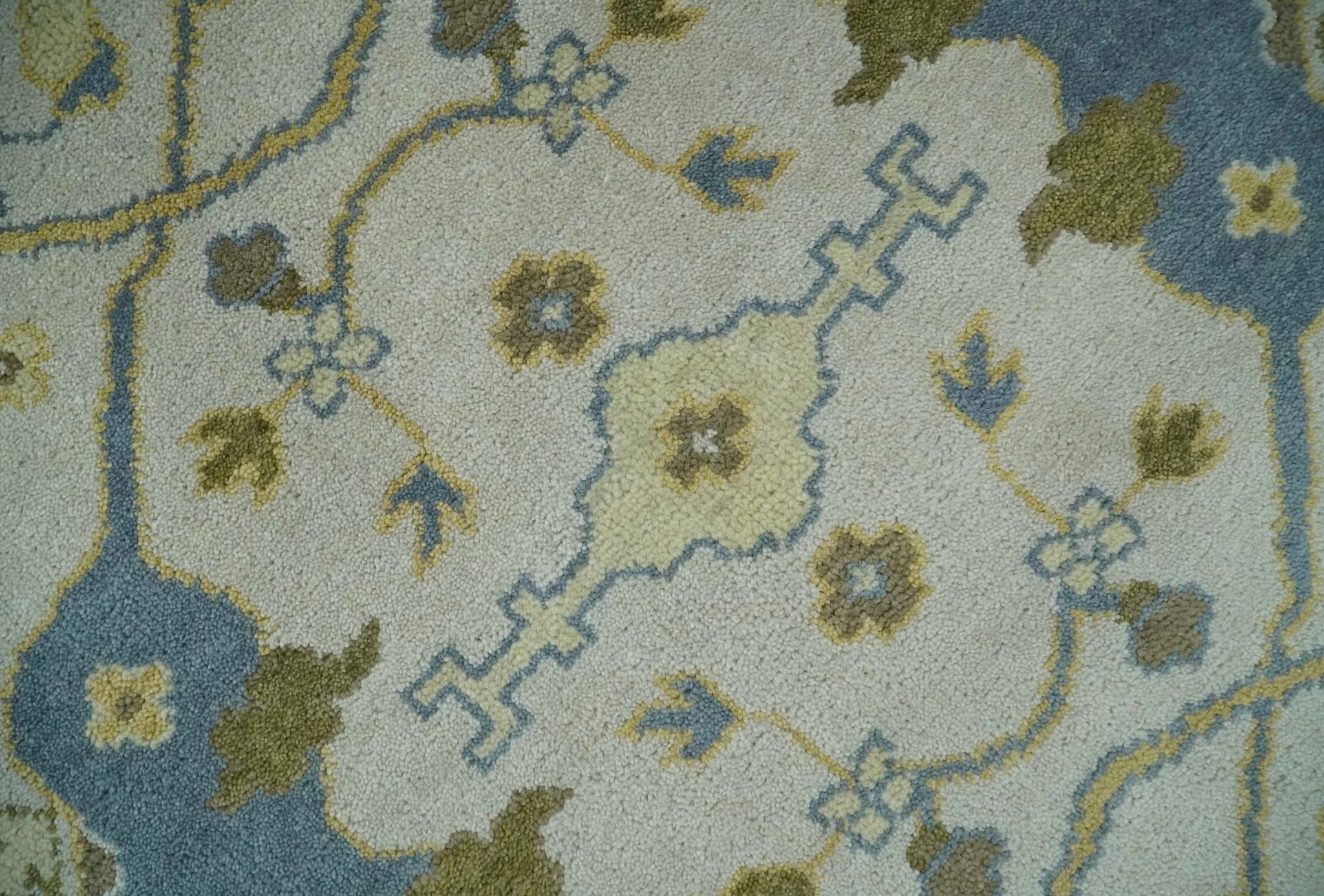 Hand Knotted 8x10 Oriental Oushak Ivory, Beige and Gray Wool Area Rug - Image 4