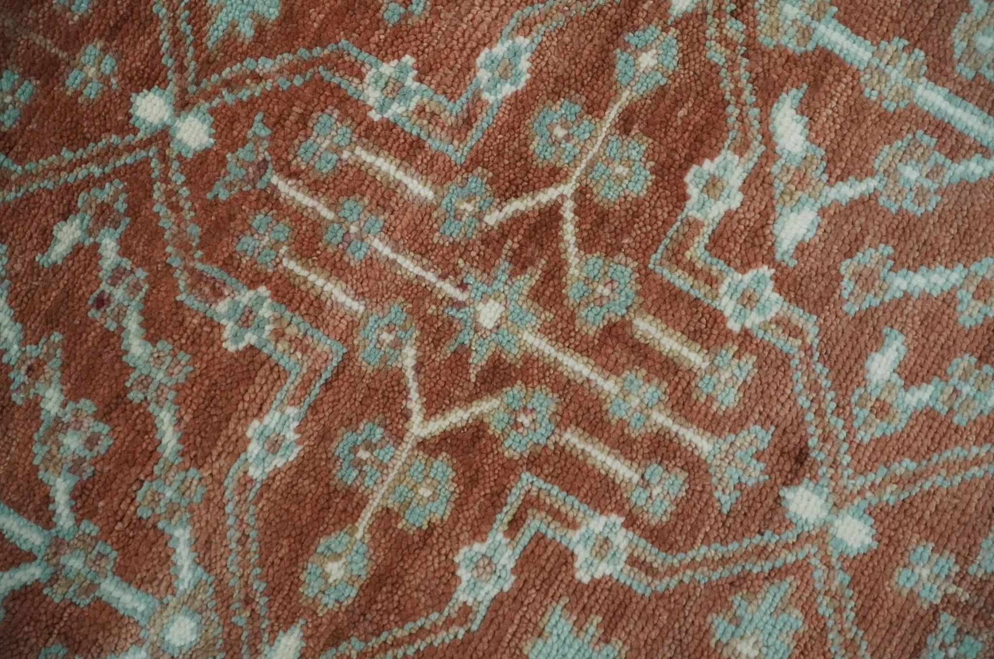 Hand knotted 8x10 Rust and Aqua Floral wool Area Rug - Image 4