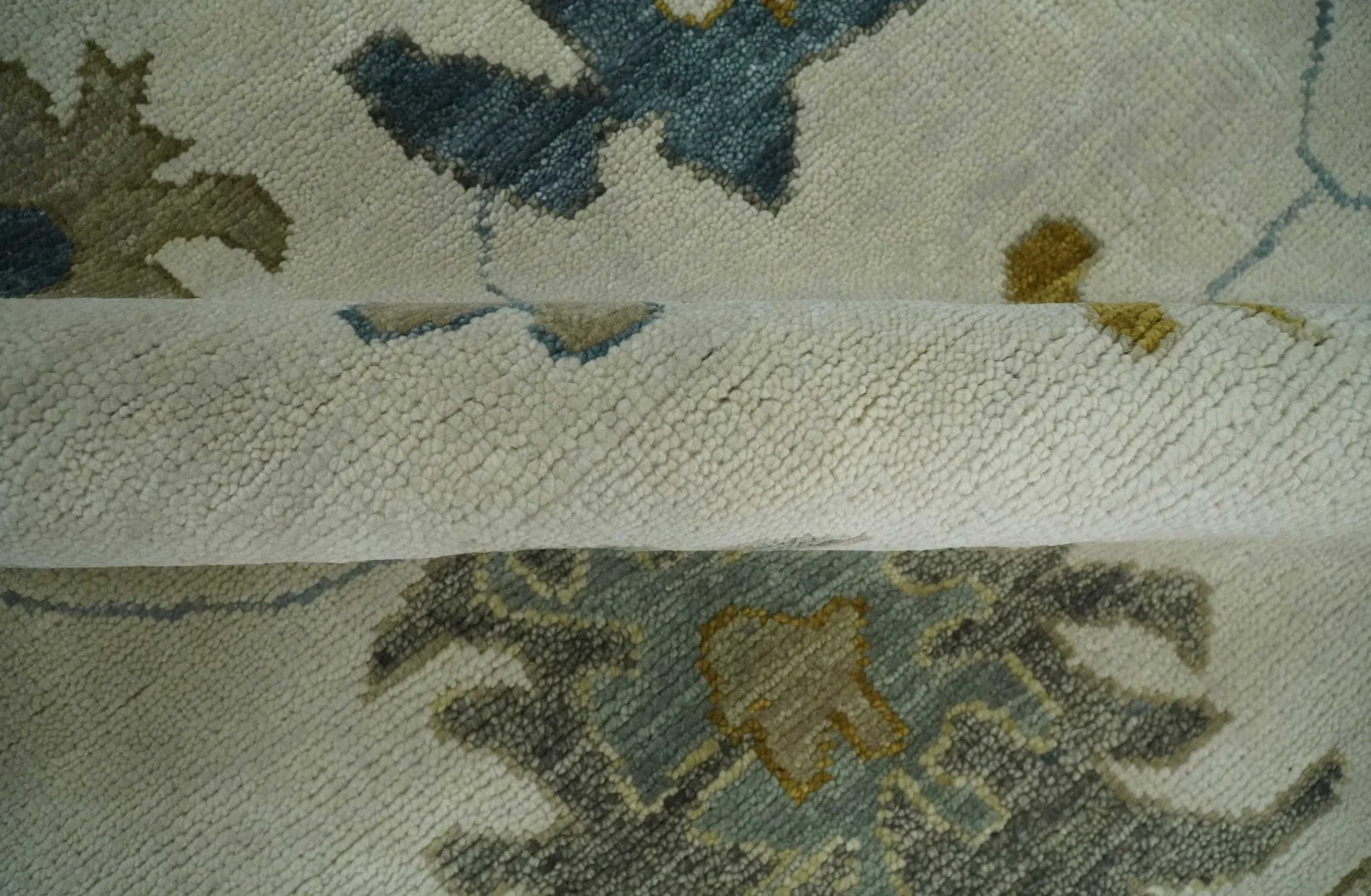 Hand Knotted 9x12 Ivory, Silver and Beige Traditional Style Oushak Wool Rug - Image 6