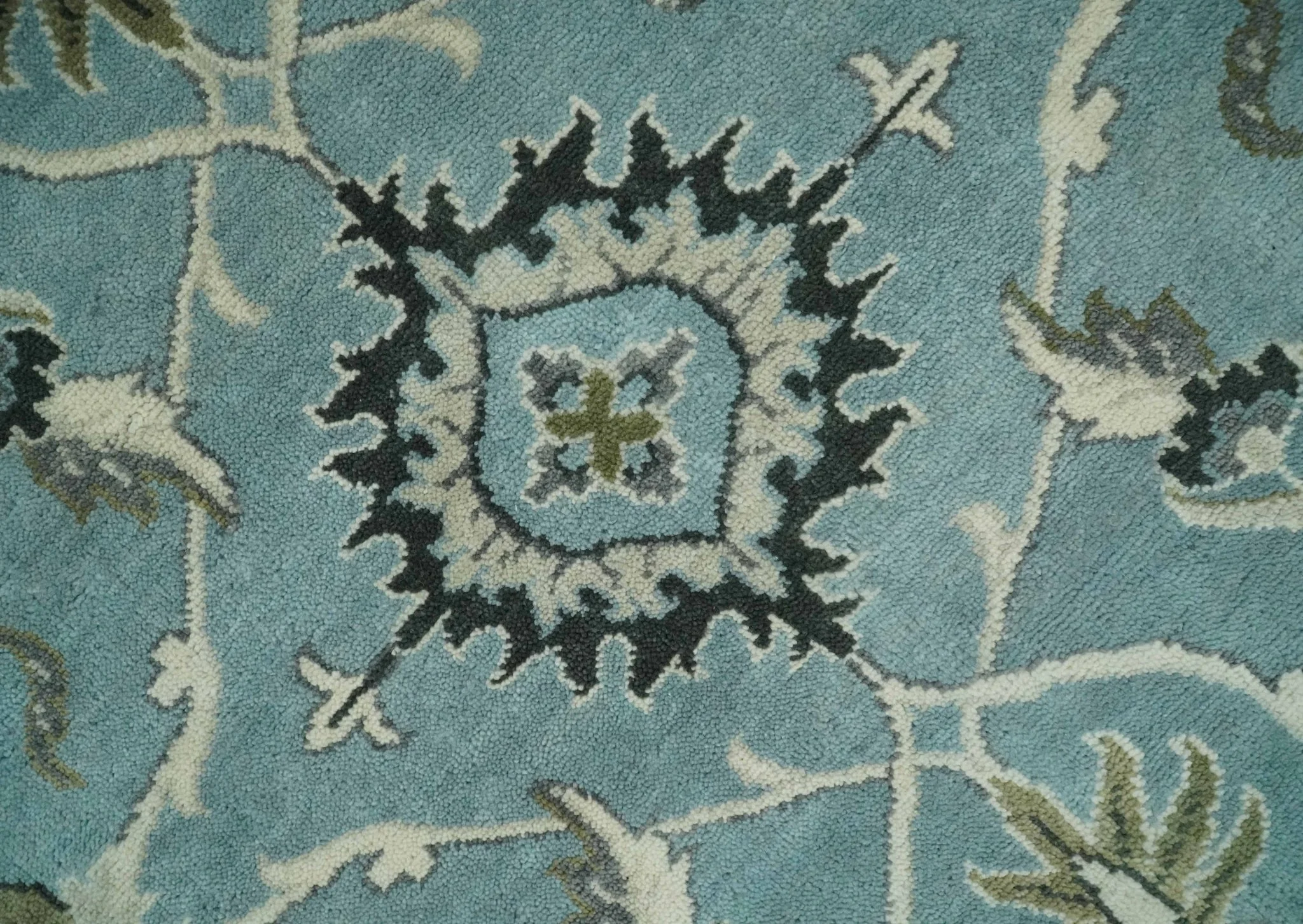 Hand Knotted 9x12 Blue and Ivory Traditional Persian Oushak Wool Rug | TRDCP908912 - Image 4