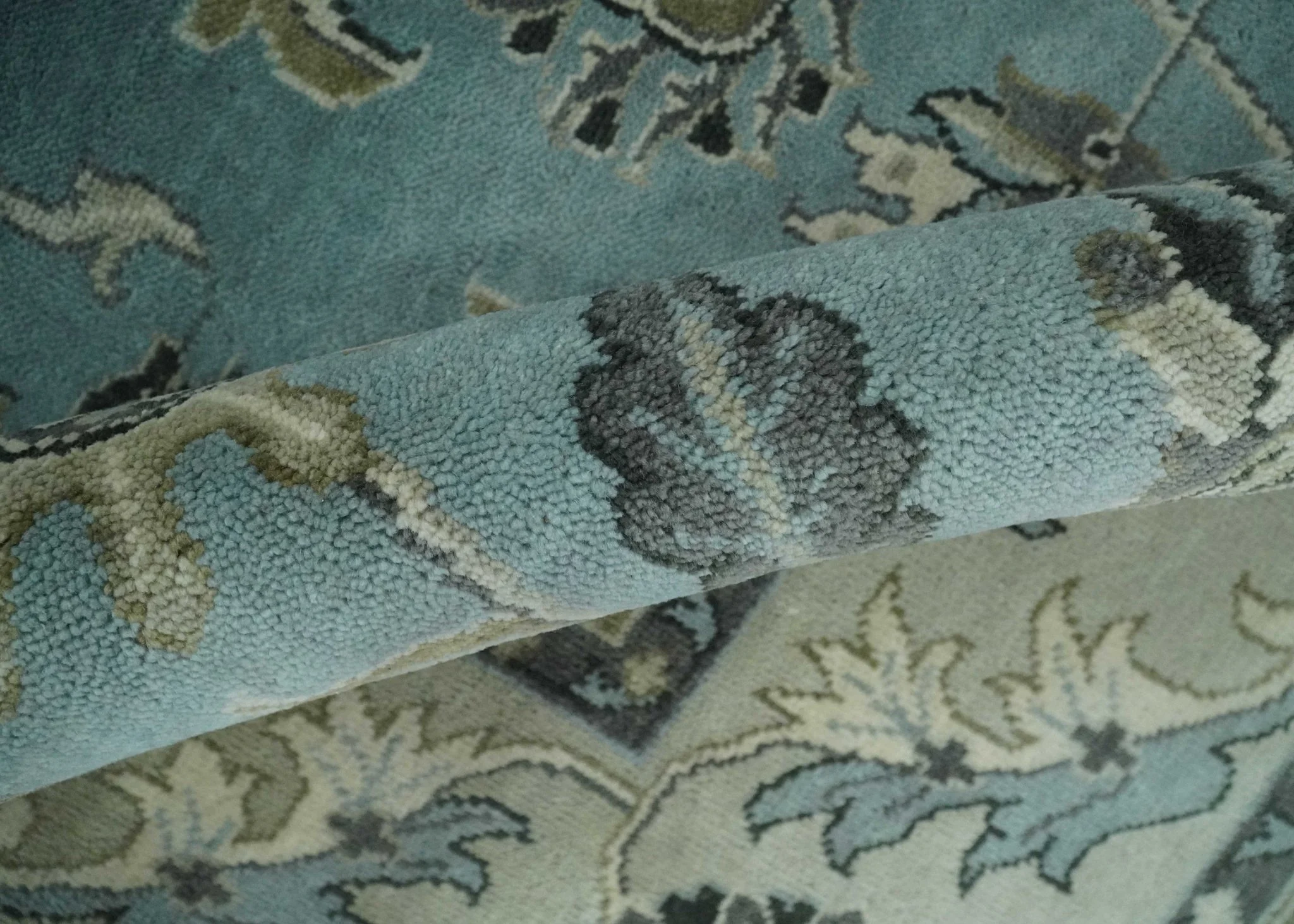 Hand Knotted 9x12 Blue and Ivory Traditional Persian Oushak Wool Rug | TRDCP908912 - Image 6