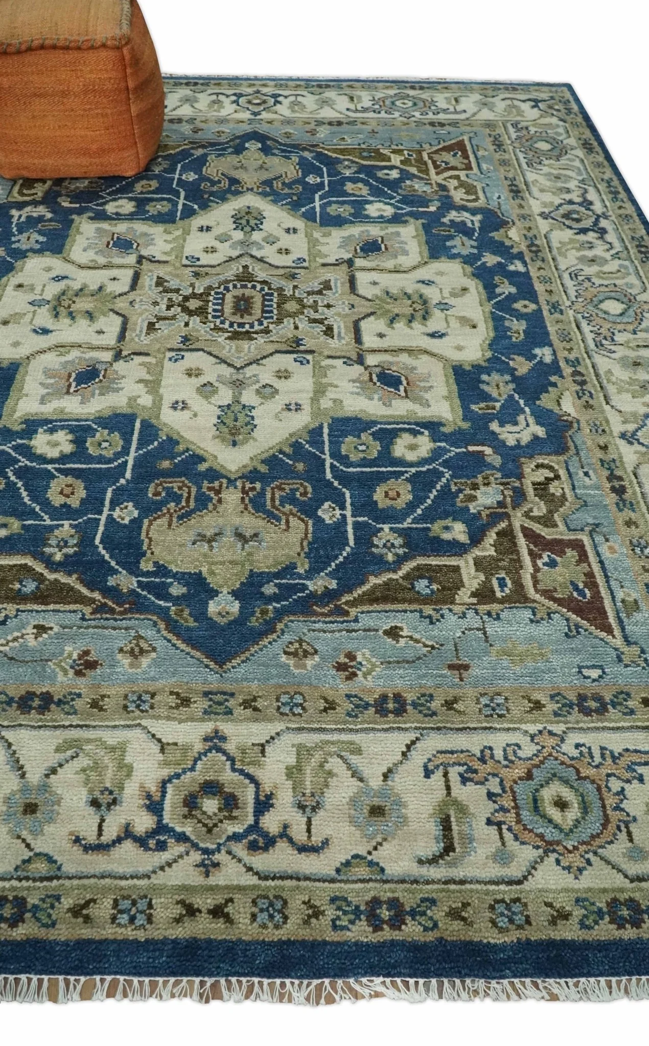 Antique look Blue, Ivory and Olive Traditional Heriz Medallion Multi Size wool Area Rug - Image 3