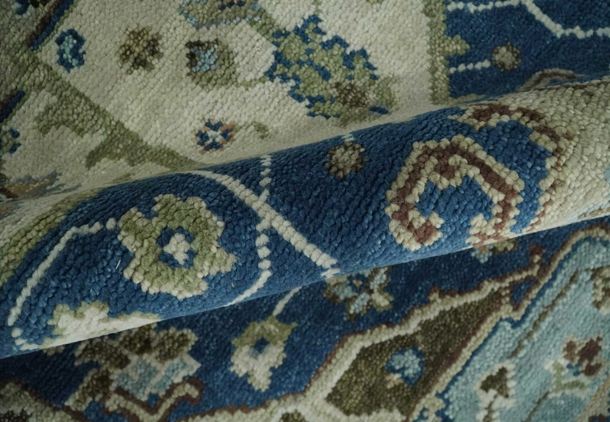 Antique look Blue, Ivory and Olive Traditional Heriz Medallion Multi Size wool Area Rug - Image 6